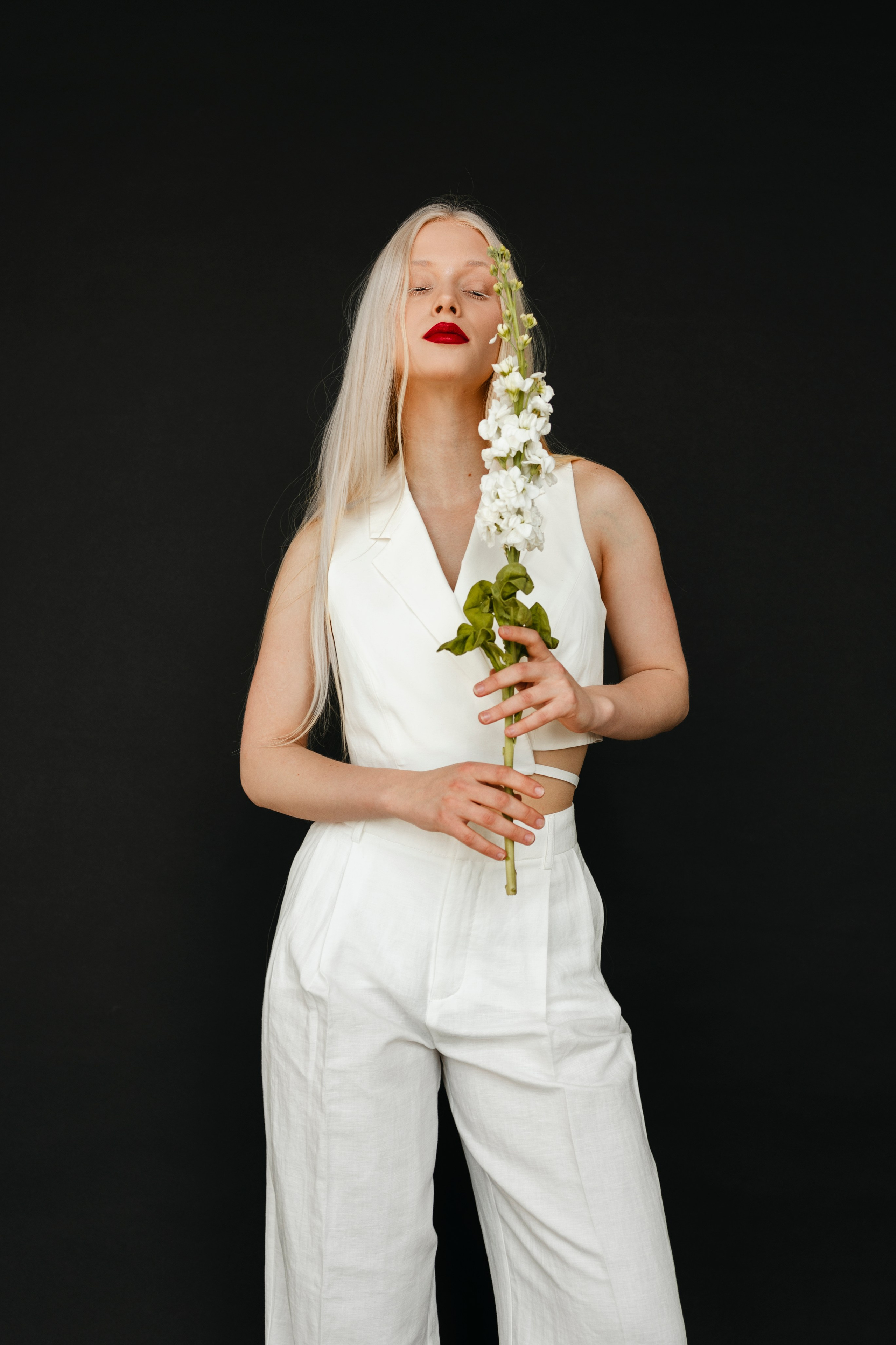 Desert dream: artistic fashion photoshoot. Alice Bell — Wedding photographer in New York