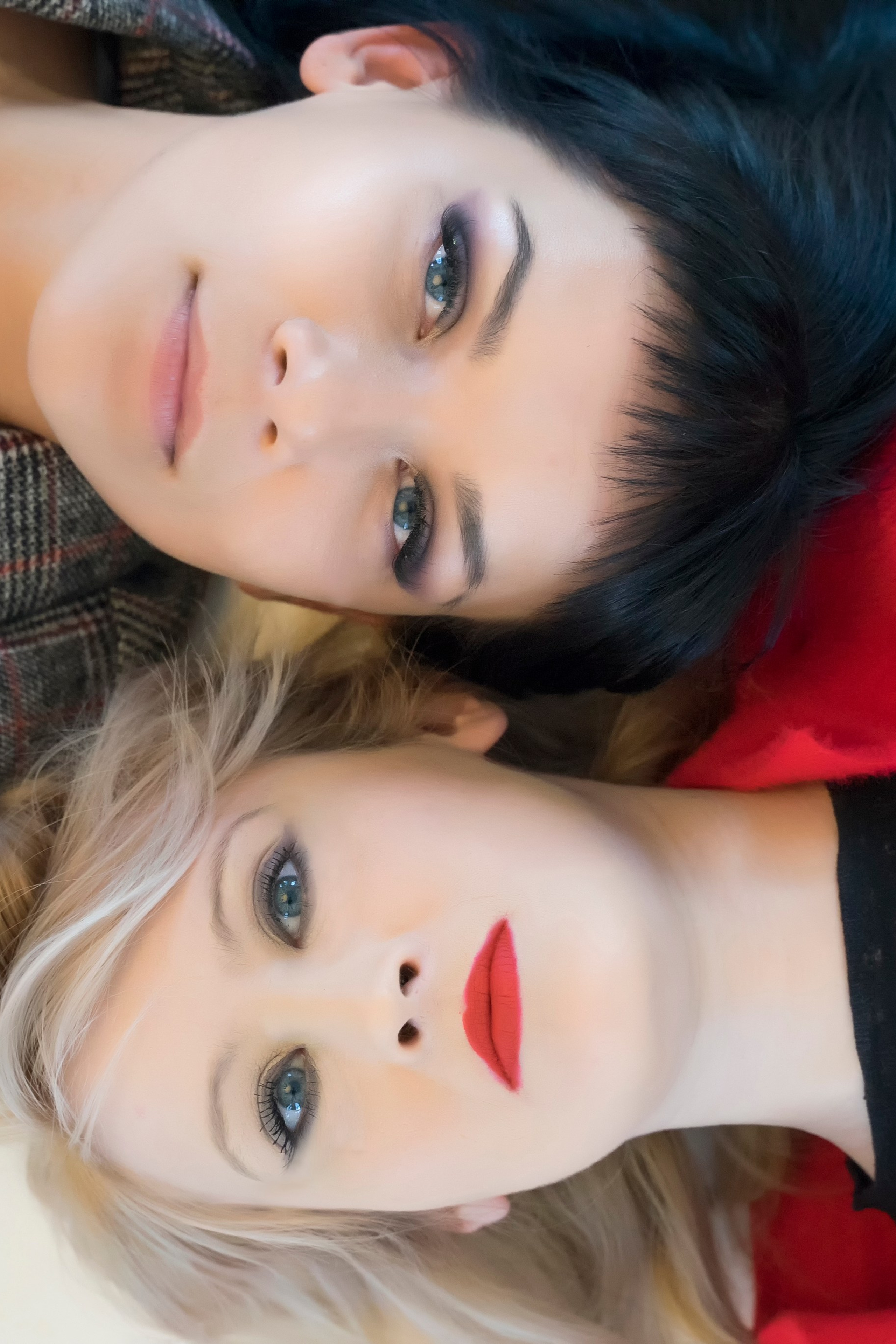 Света и Вика