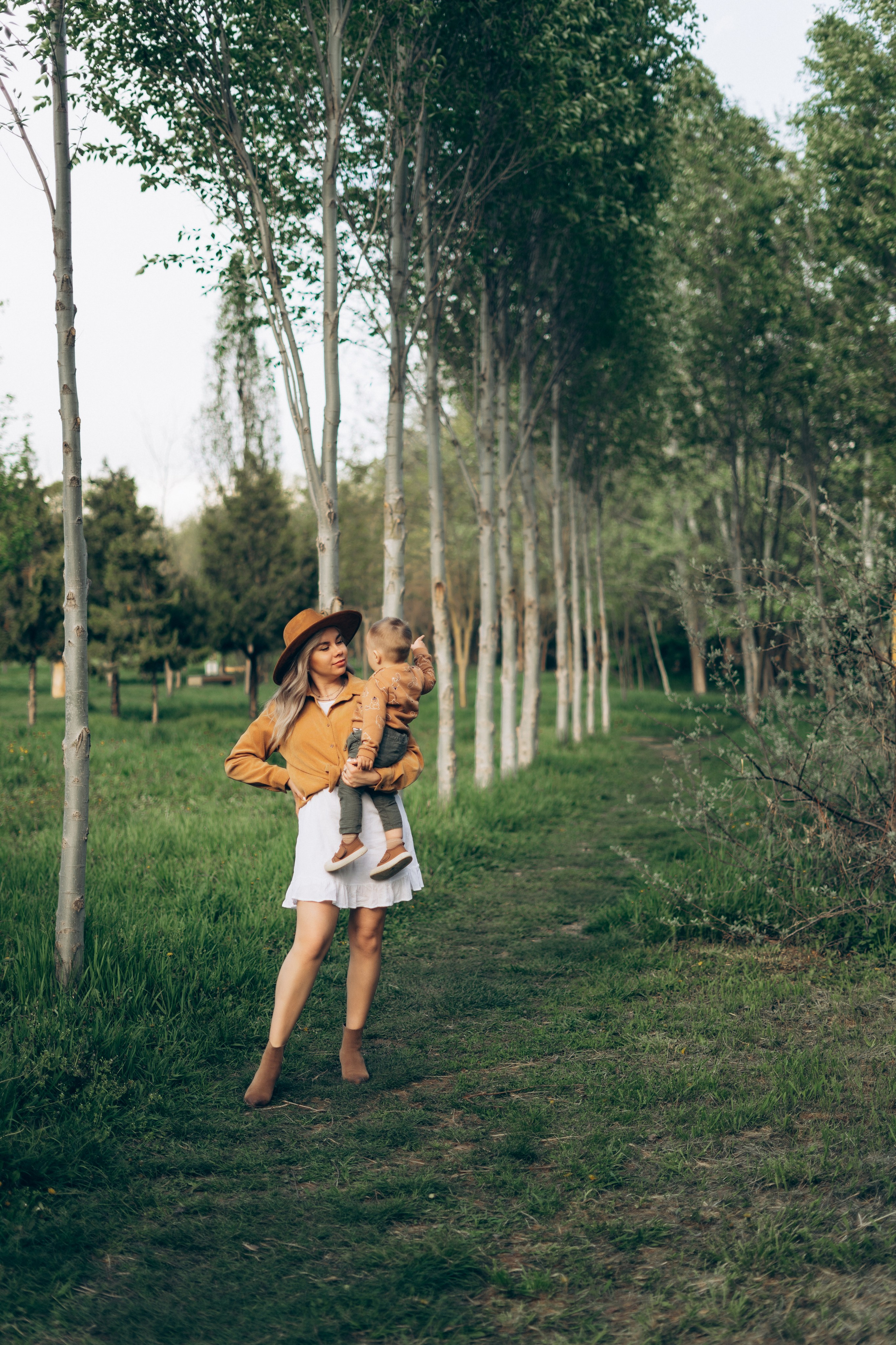 Прогулка в саду