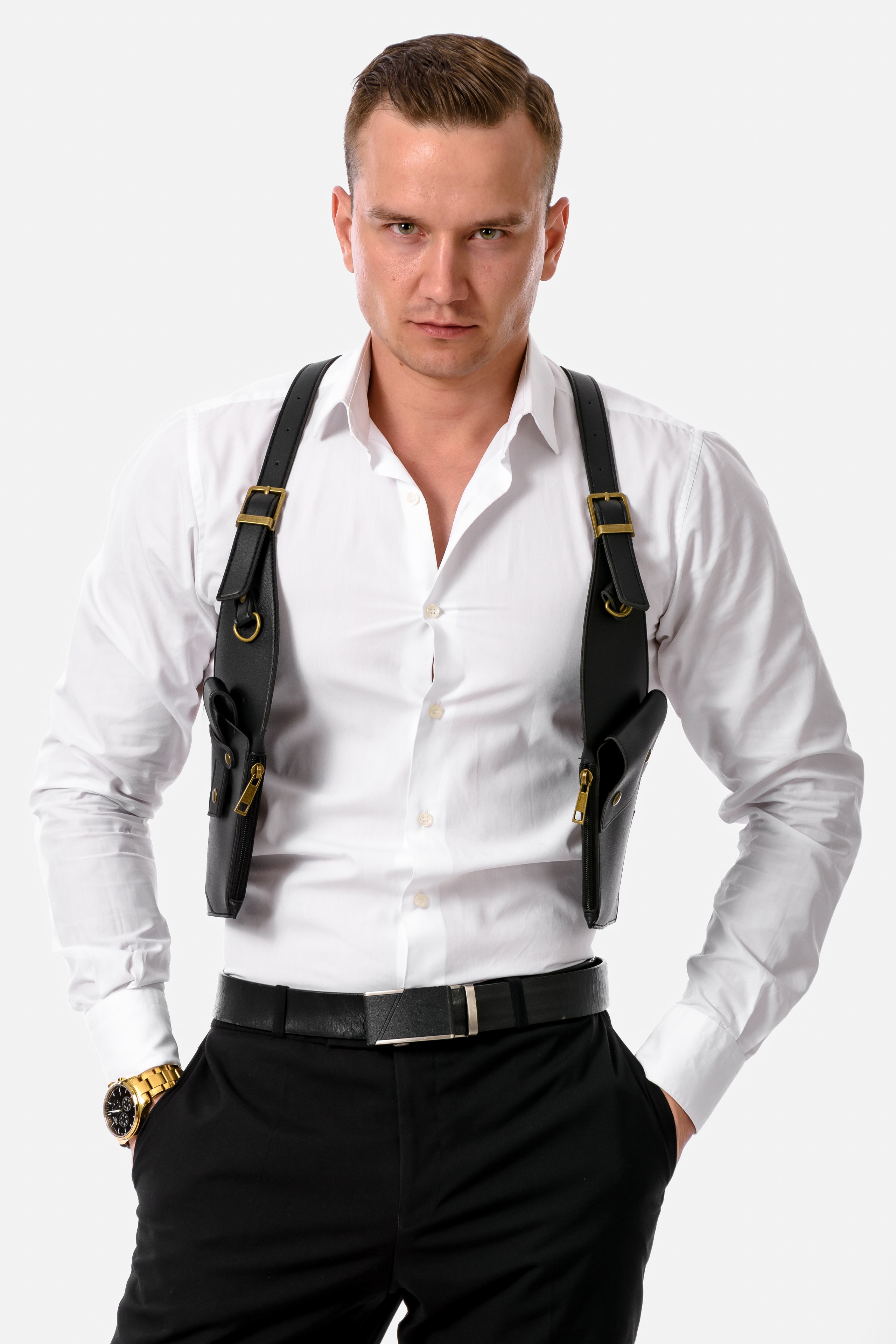 Профессиональная съемка мужской одежды и аксессуаров. Gramy-studio: фото, видео, инфографика и 3D визуализация для маркетплейсов