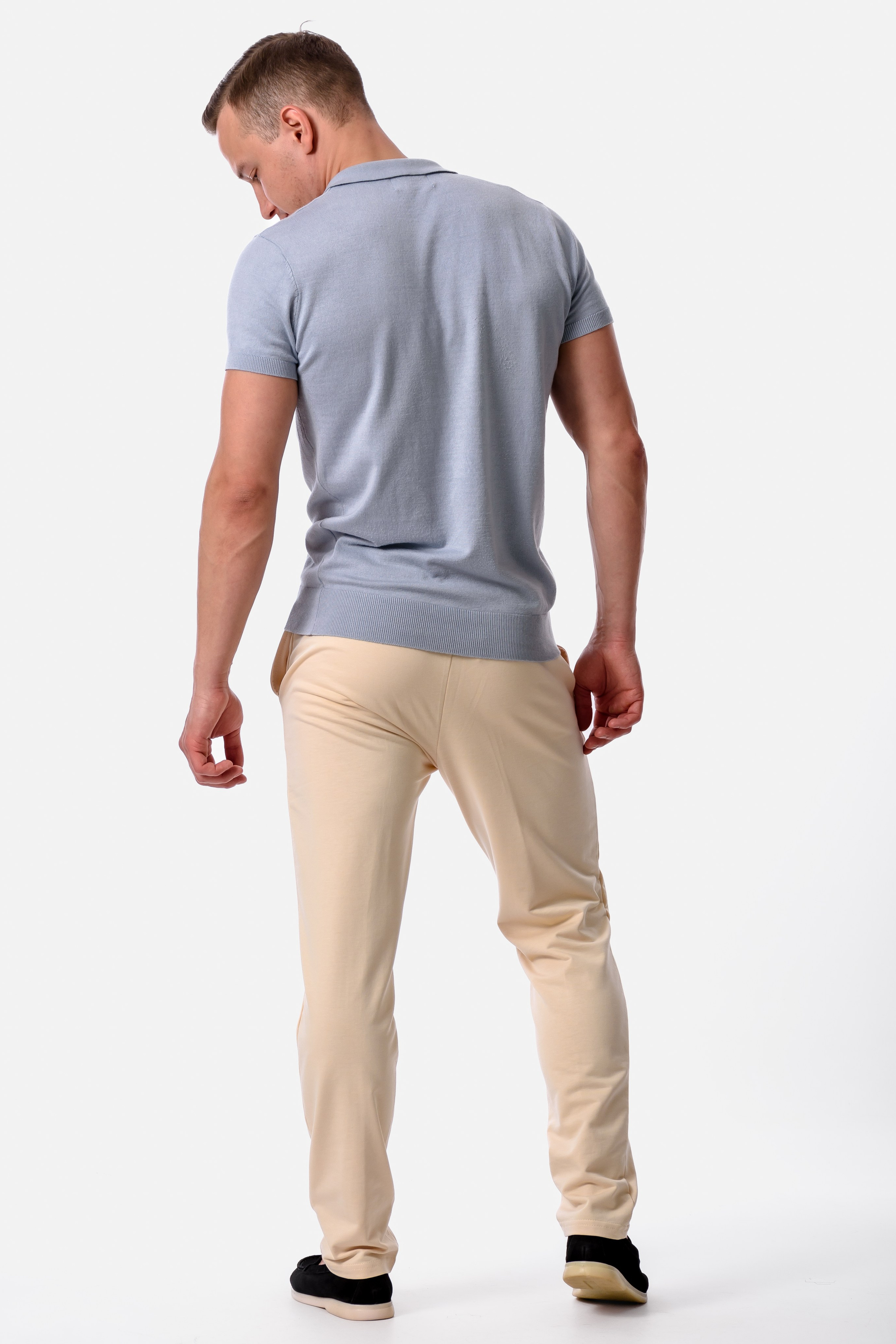 Профессиональная съемка мужской одежды и аксессуаров. Gramy-studio: фото, видео, инфографика и 3D визуализация для маркетплейсов