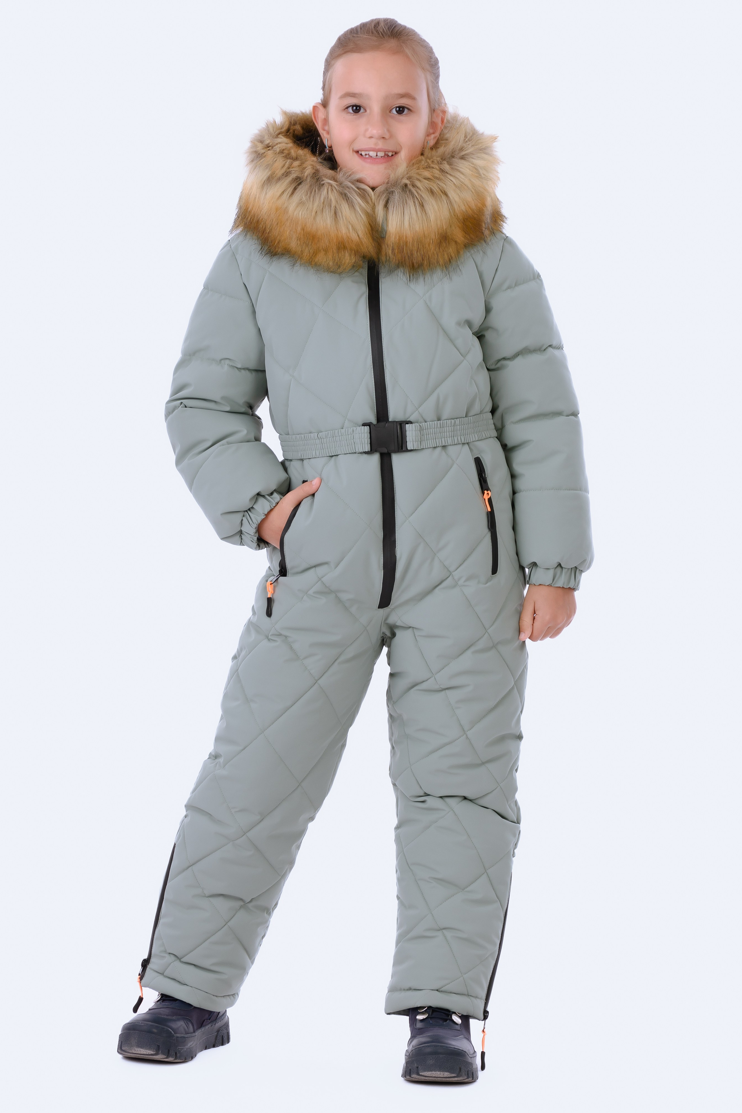 Фотосъемка детской одежды для интернет-магазинов. Gramy-studio: фото, видео, инфографика и 3D визуализация для маркетплейсов