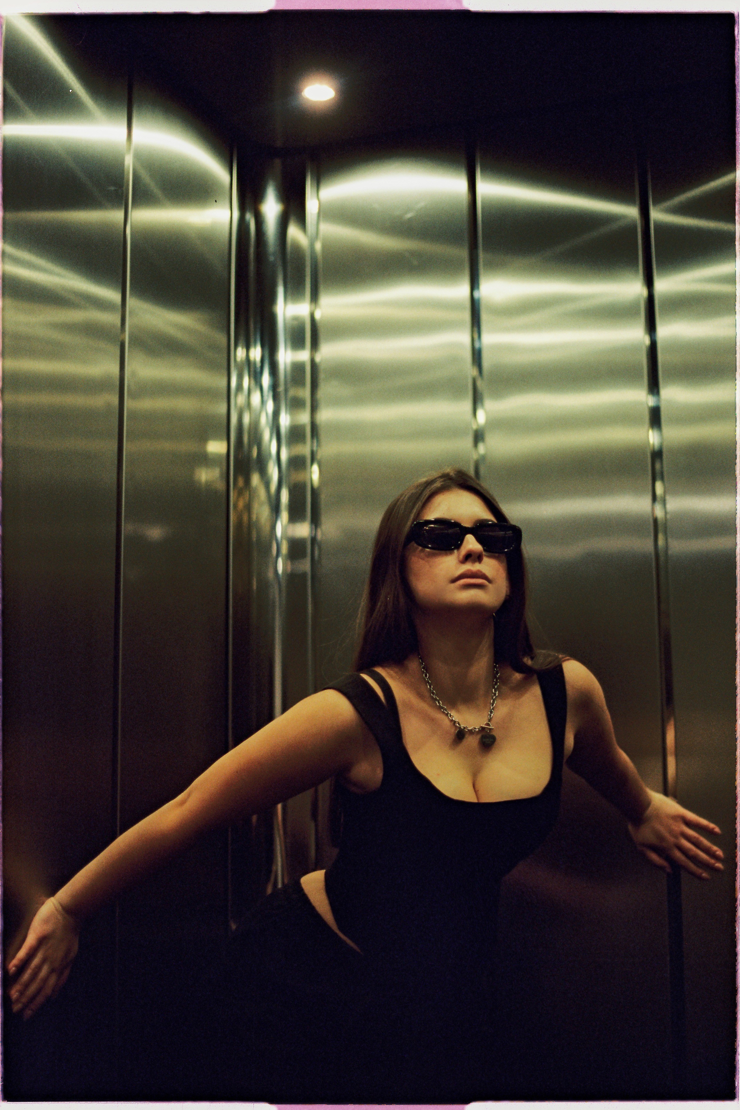 Фешн. Gramy-studio: фото, видео, инфографика и 3D визуализация для маркетплейсов