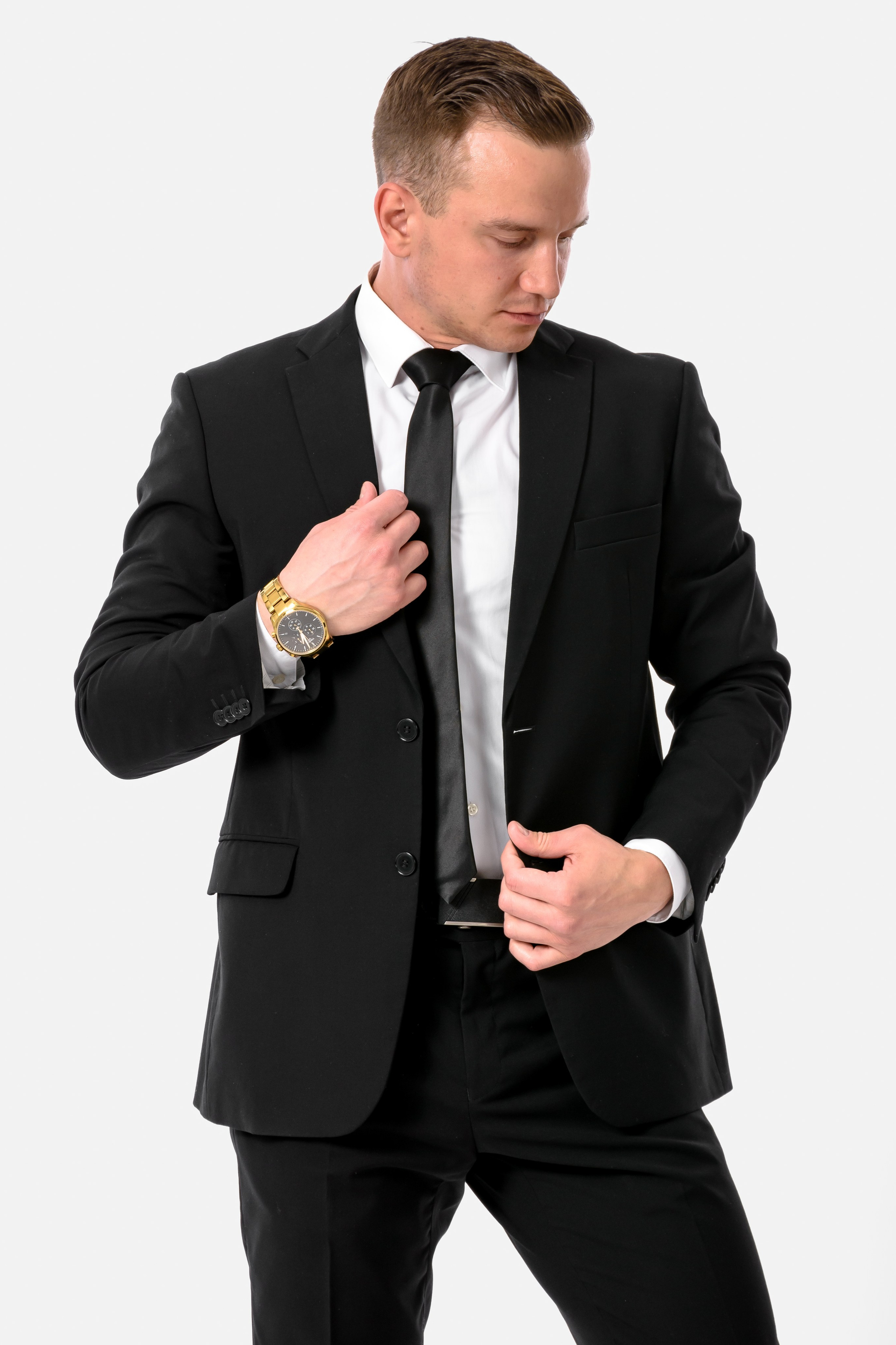 Профессиональная съемка мужской одежды и аксессуаров. Gramy-studio: фото, видео, инфографика и 3D визуализация для маркетплейсов