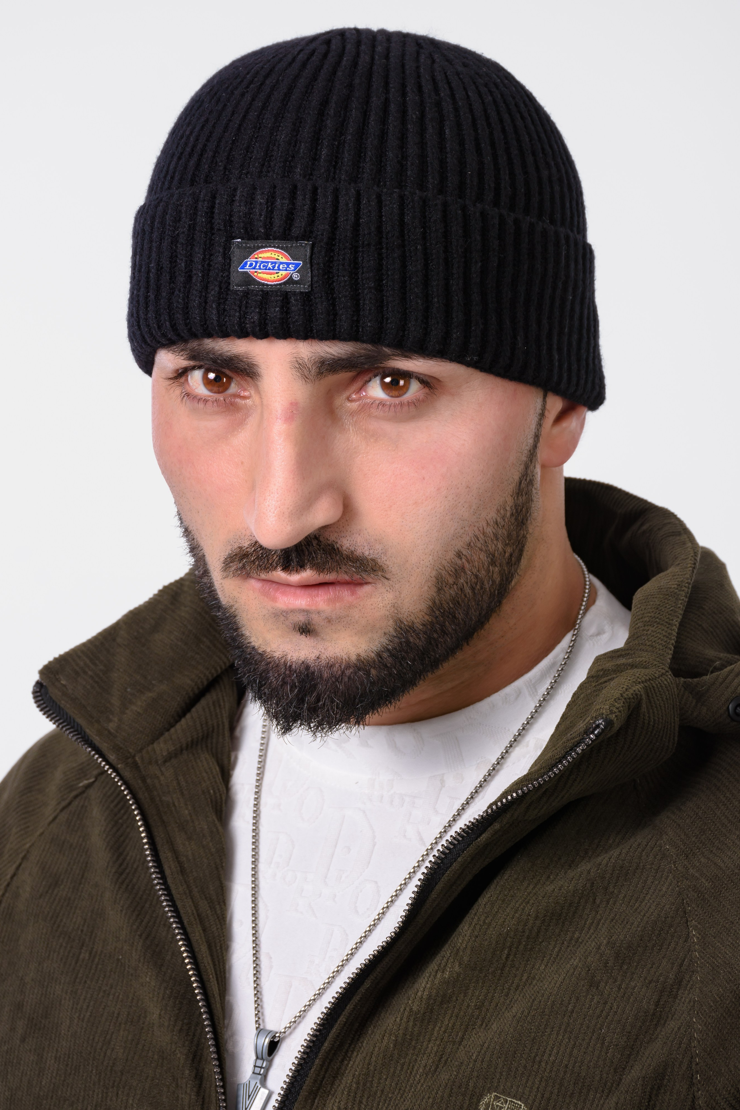 Профессиональная съемка мужской одежды и аксессуаров. Gramy-studio: фото, видео, инфографика и 3D визуализация для маркетплейсов