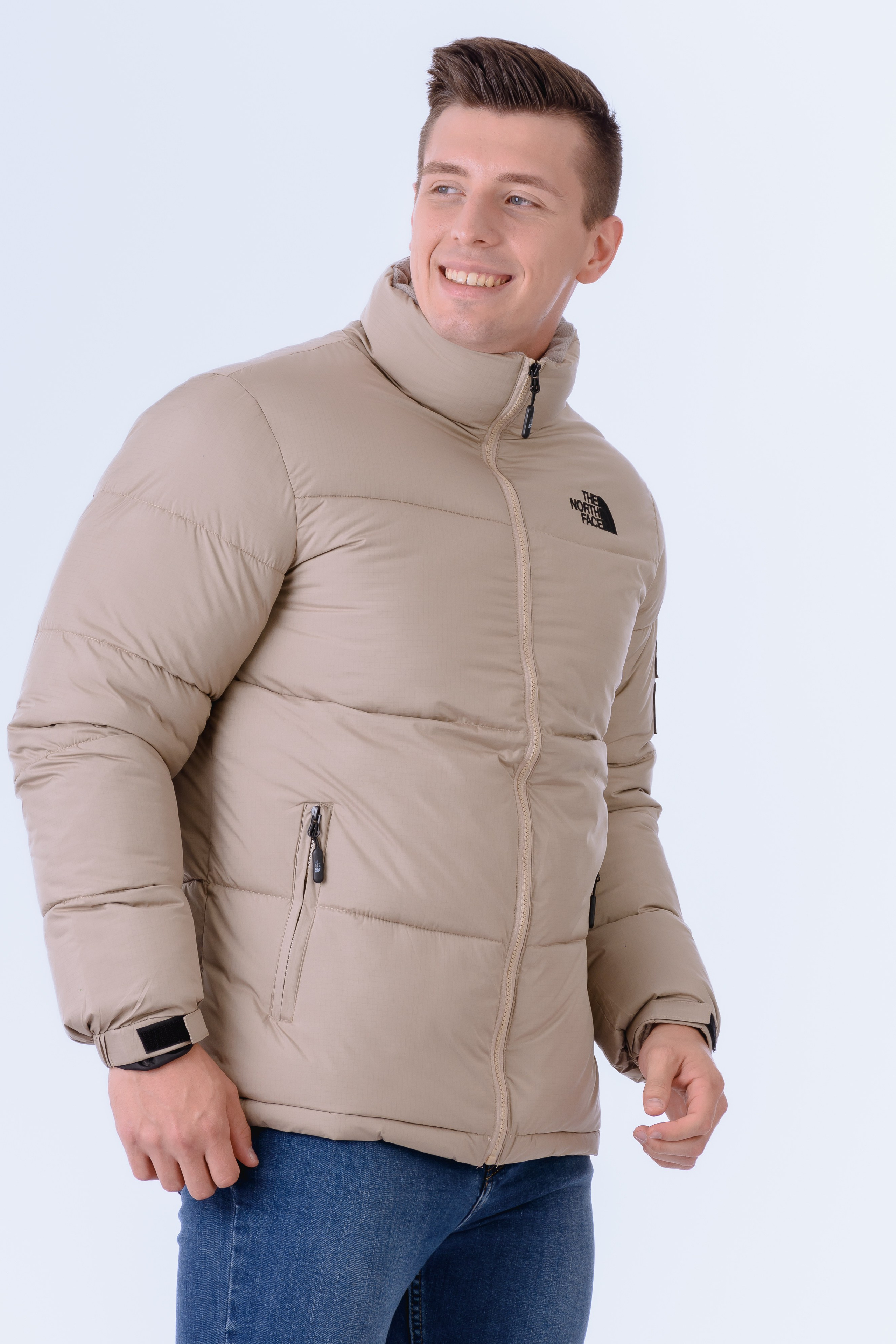 Профессиональная съемка мужской одежды и аксессуаров. Gramy-studio: фото, видео, инфографика и 3D визуализация для маркетплейсов