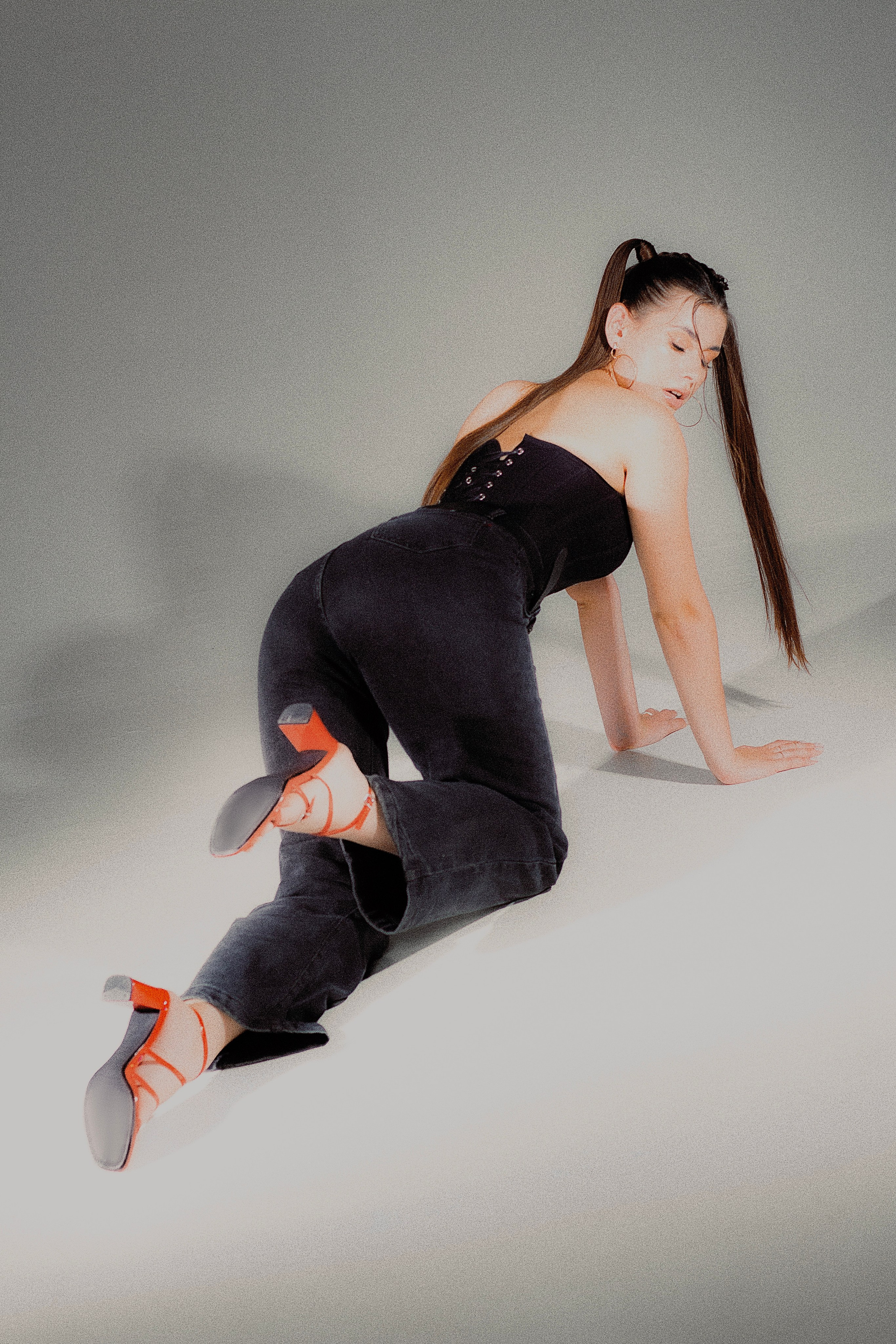 Фешн. Gramy-studio: фото, видео, инфографика и 3D визуализация для маркетплейсов