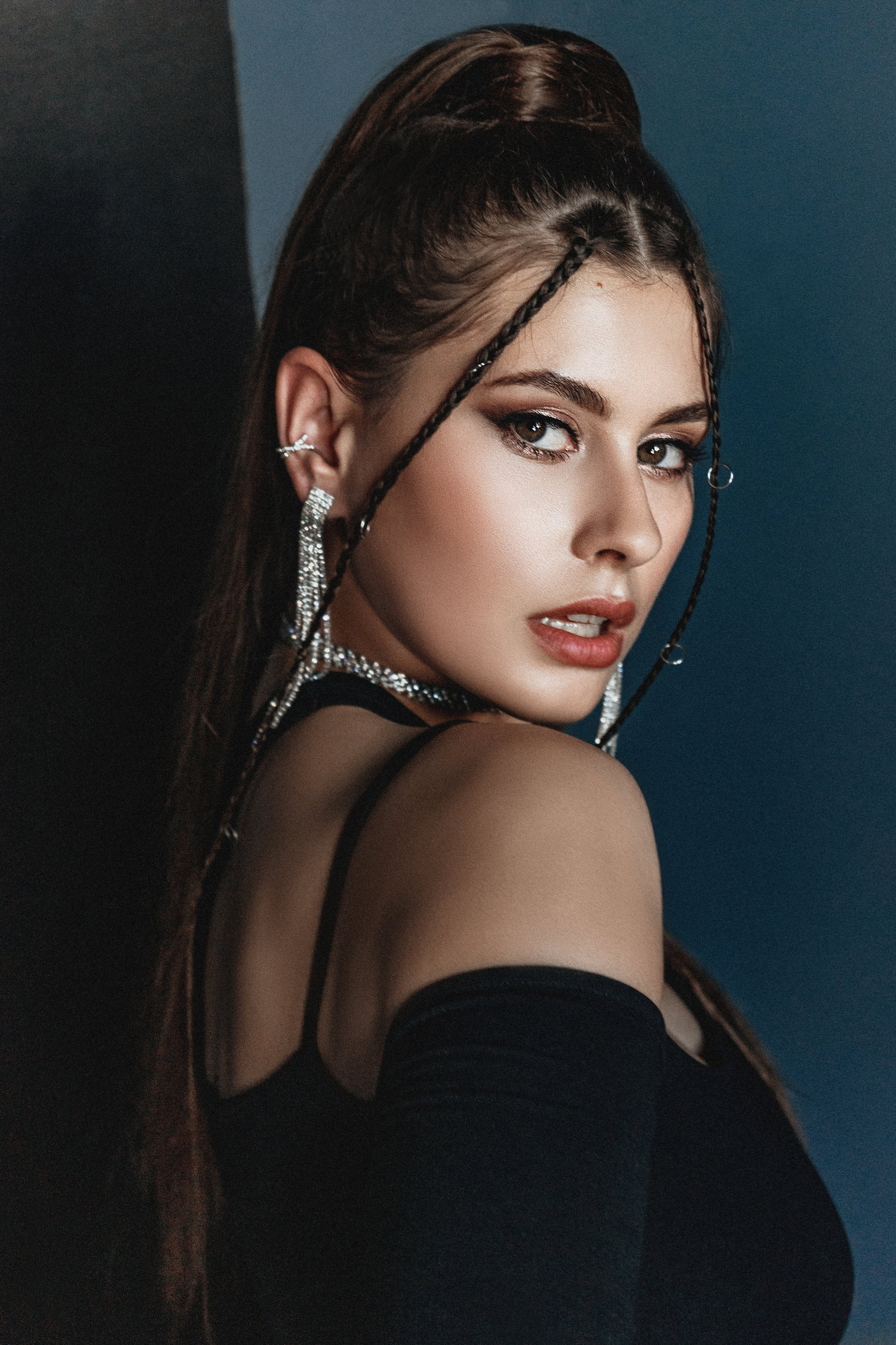 Фешн. Gramy-studio: фото, видео, инфографика и 3D визуализация для маркетплейсов