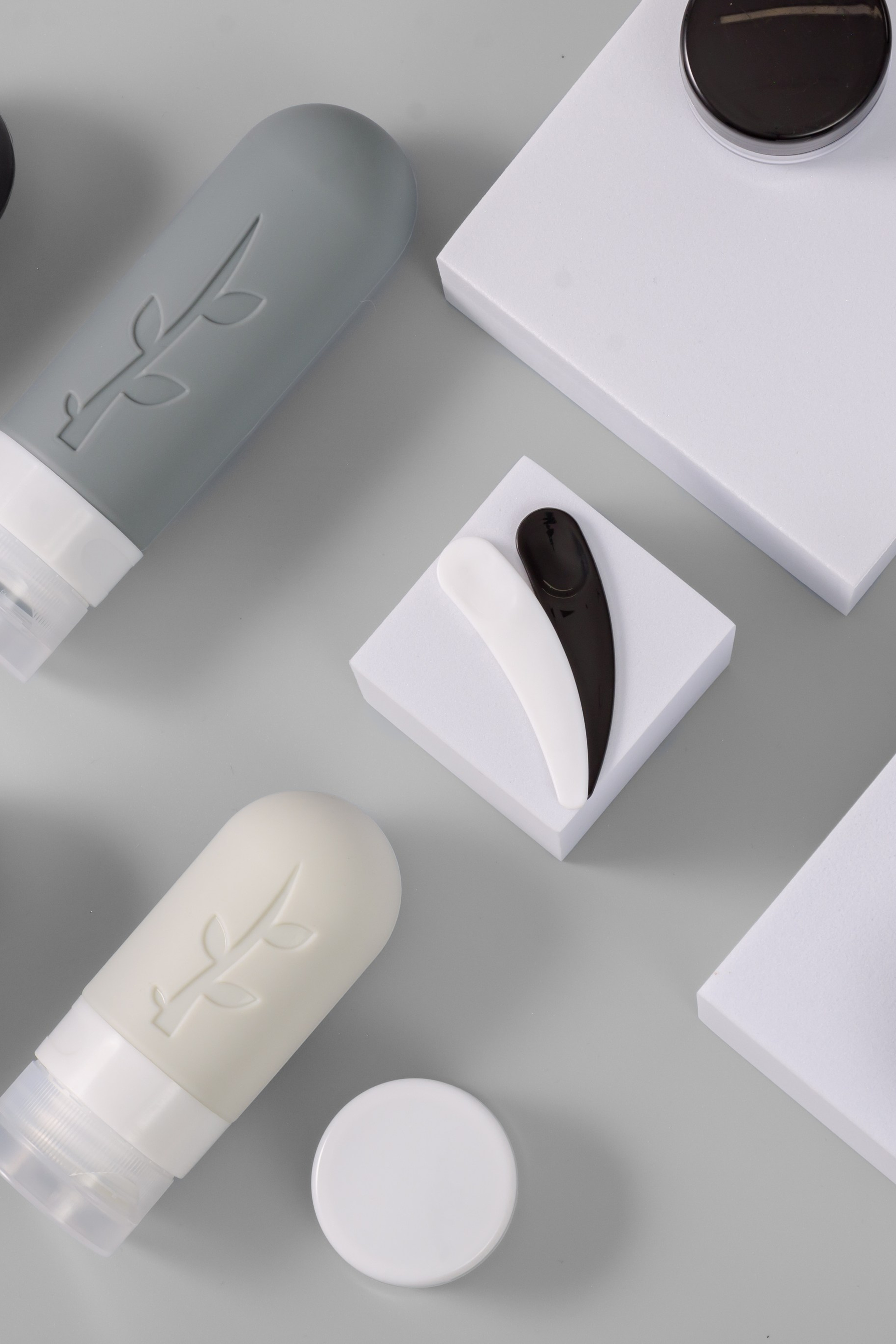 Фото товаров в композиции для рекламы и соцсетей. Gramy-studio: фото, видео, инфографика и 3D визуализация для маркетплейсов