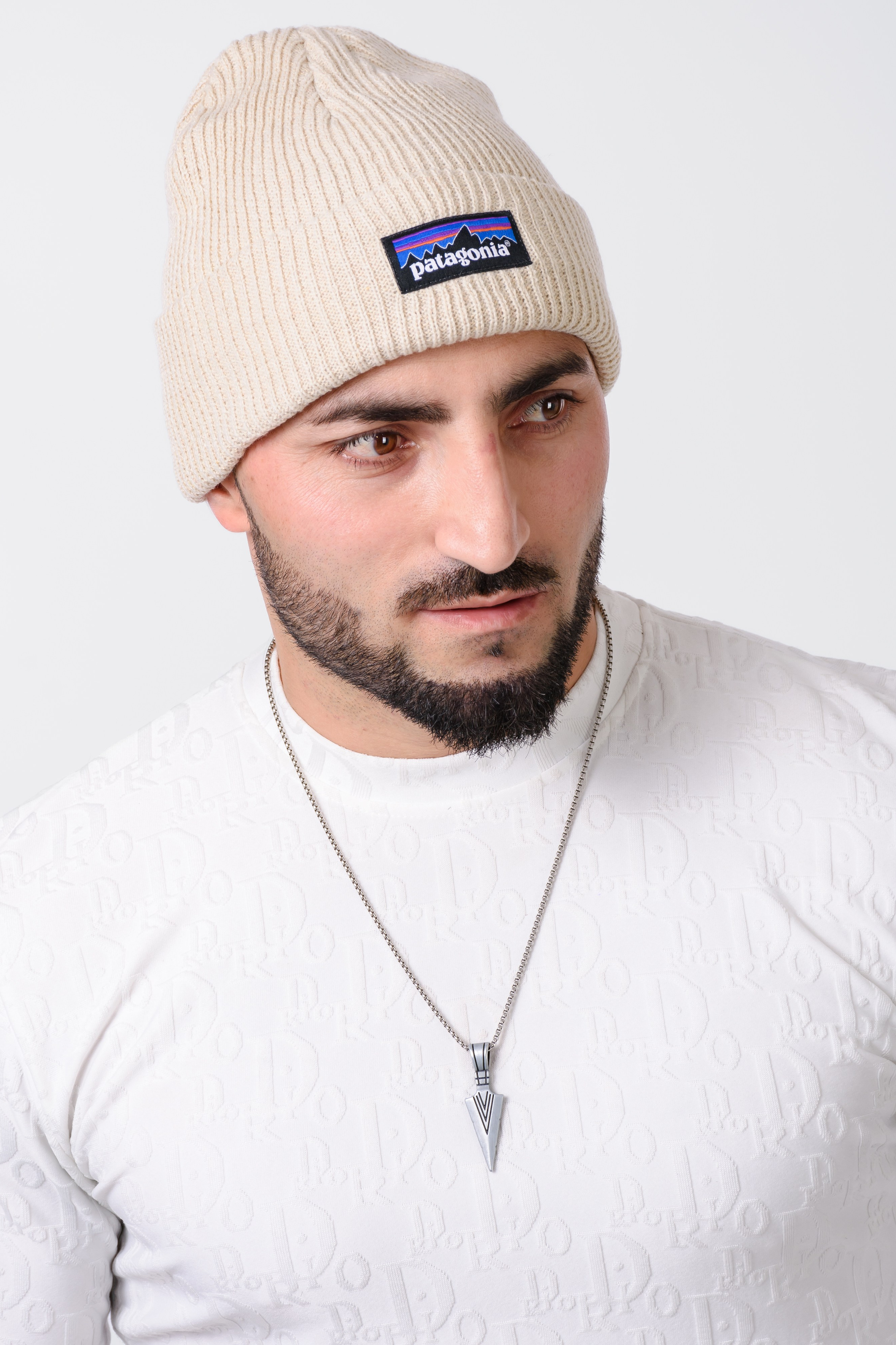 Профессиональная съемка мужской одежды и аксессуаров. Gramy-studio: фото, видео, инфографика и 3D визуализация для маркетплейсов