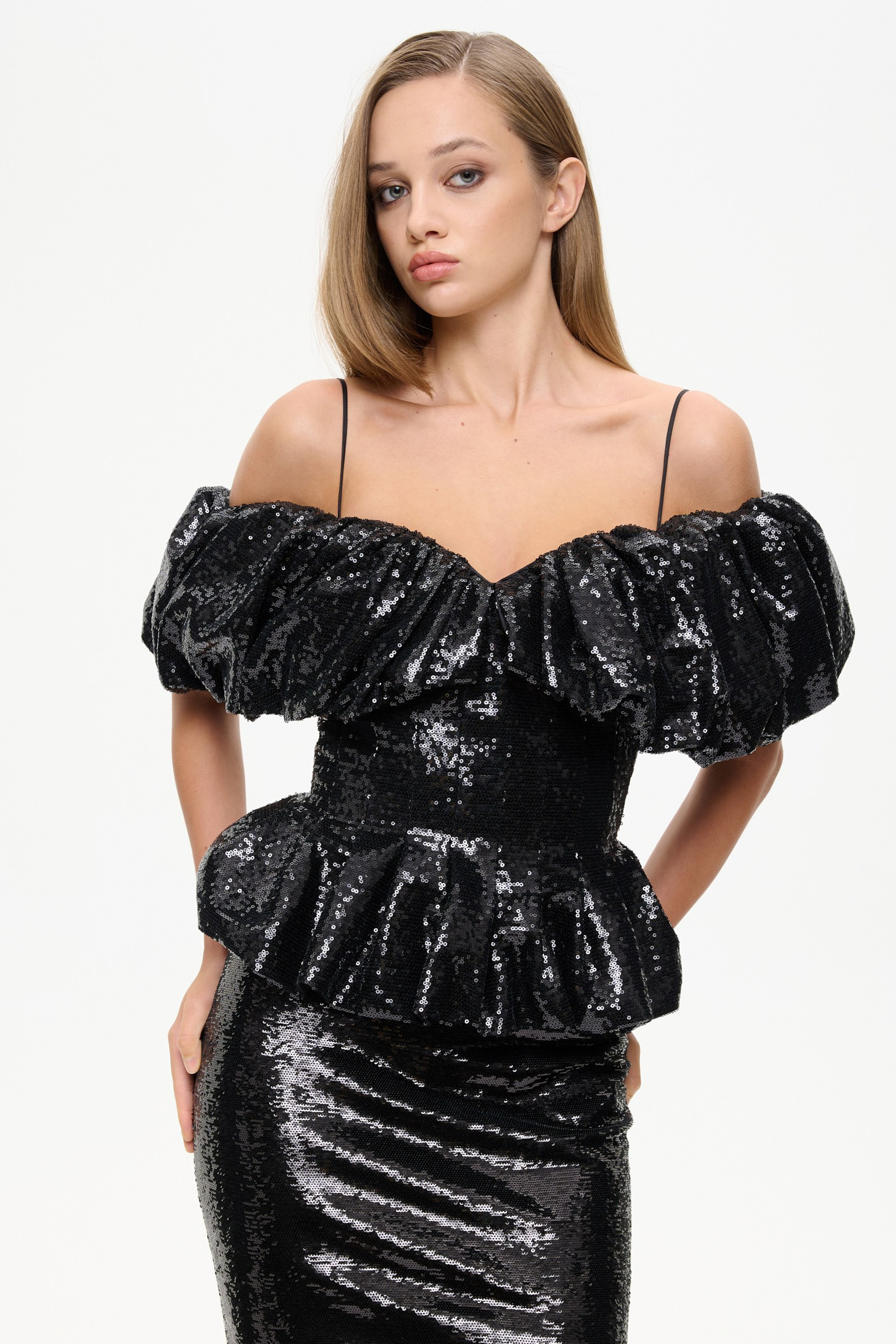 Съёмки для брендов Москва. Фотограф для брендов в Москве Ксения Чупрунова