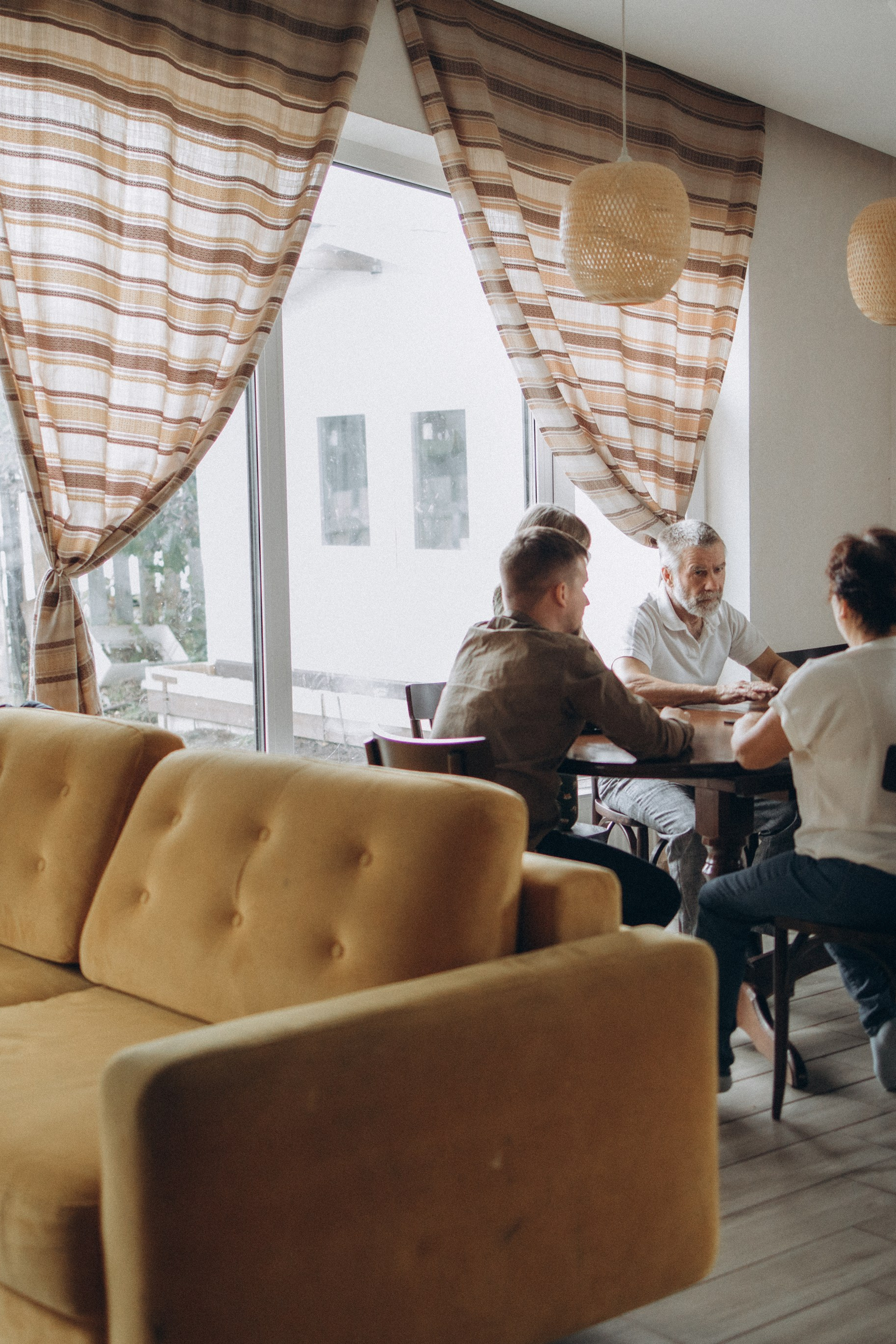 Пока все дома