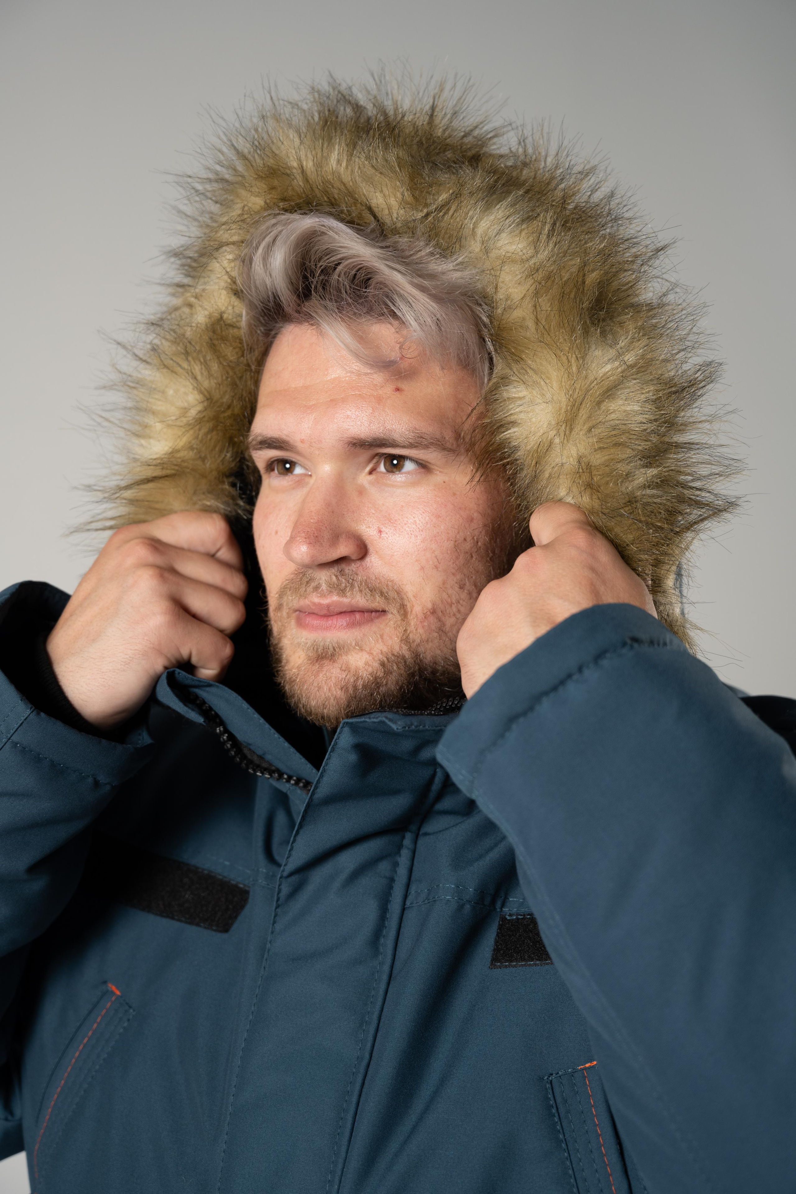 Модель для предметной съемки Руслан Красноярск| Sale Easy