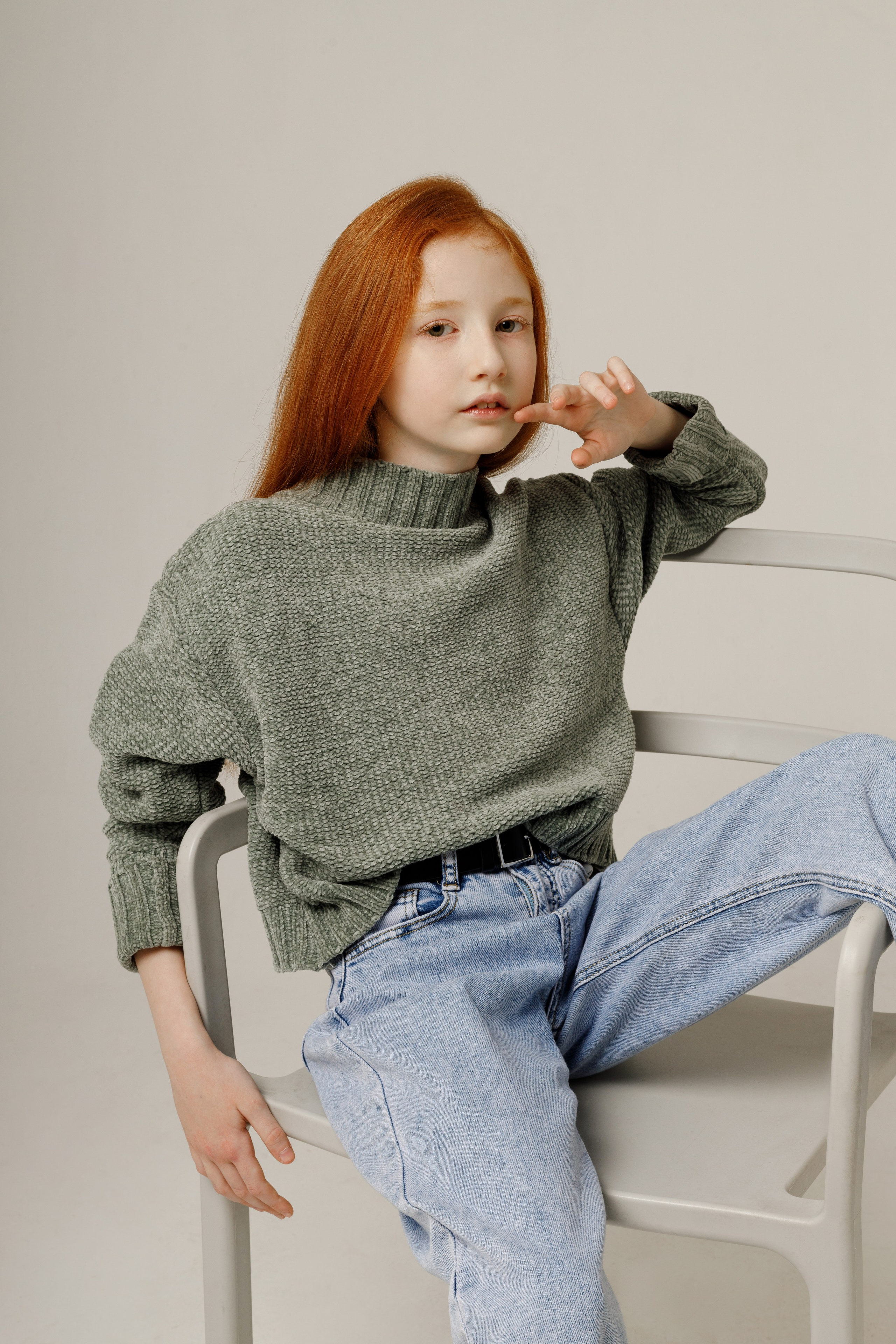 Модель девочка для предметной съемки Мия А Казань| Sale Easy