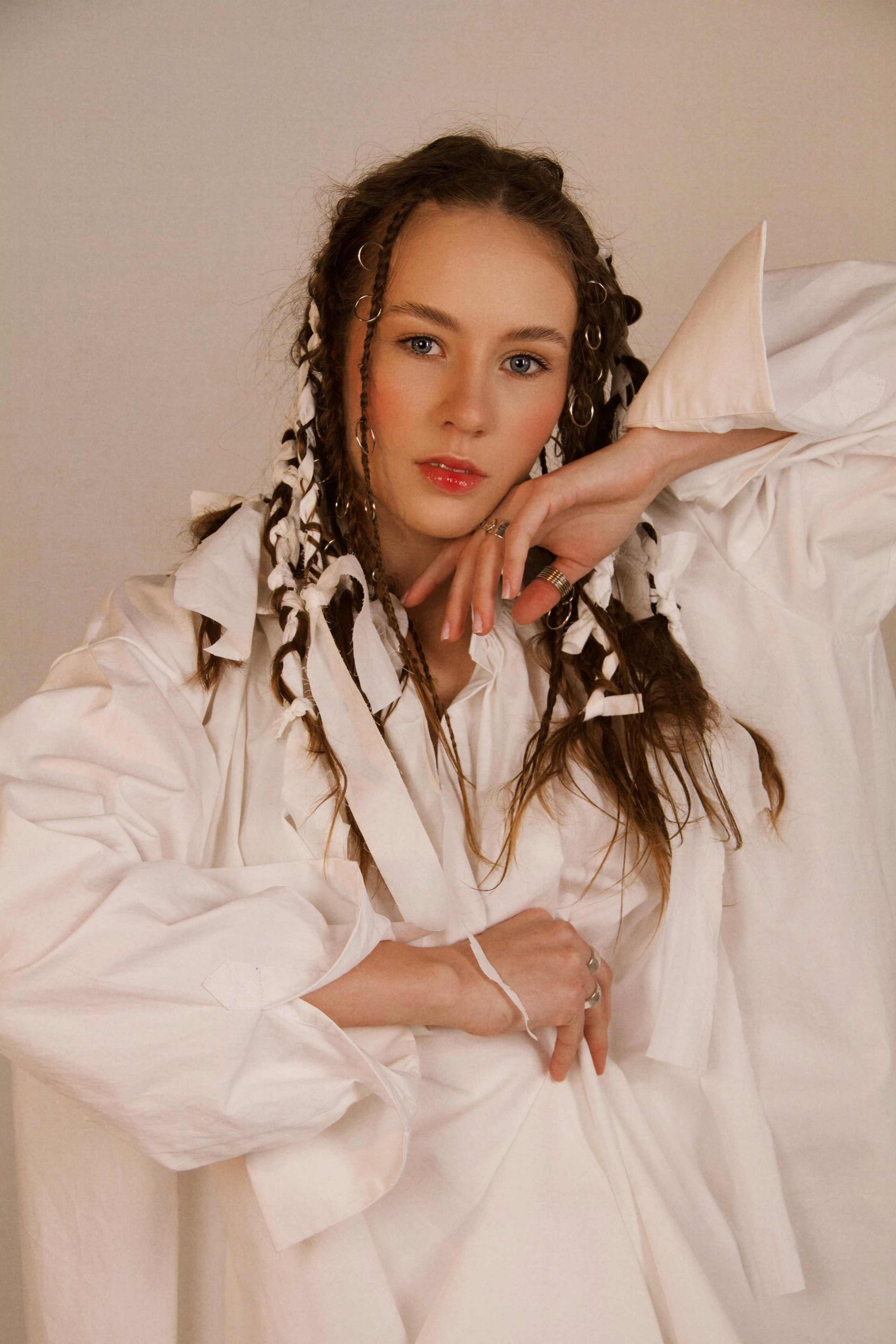 Модель для предметной съемки Катрин Москва| Sale Easy