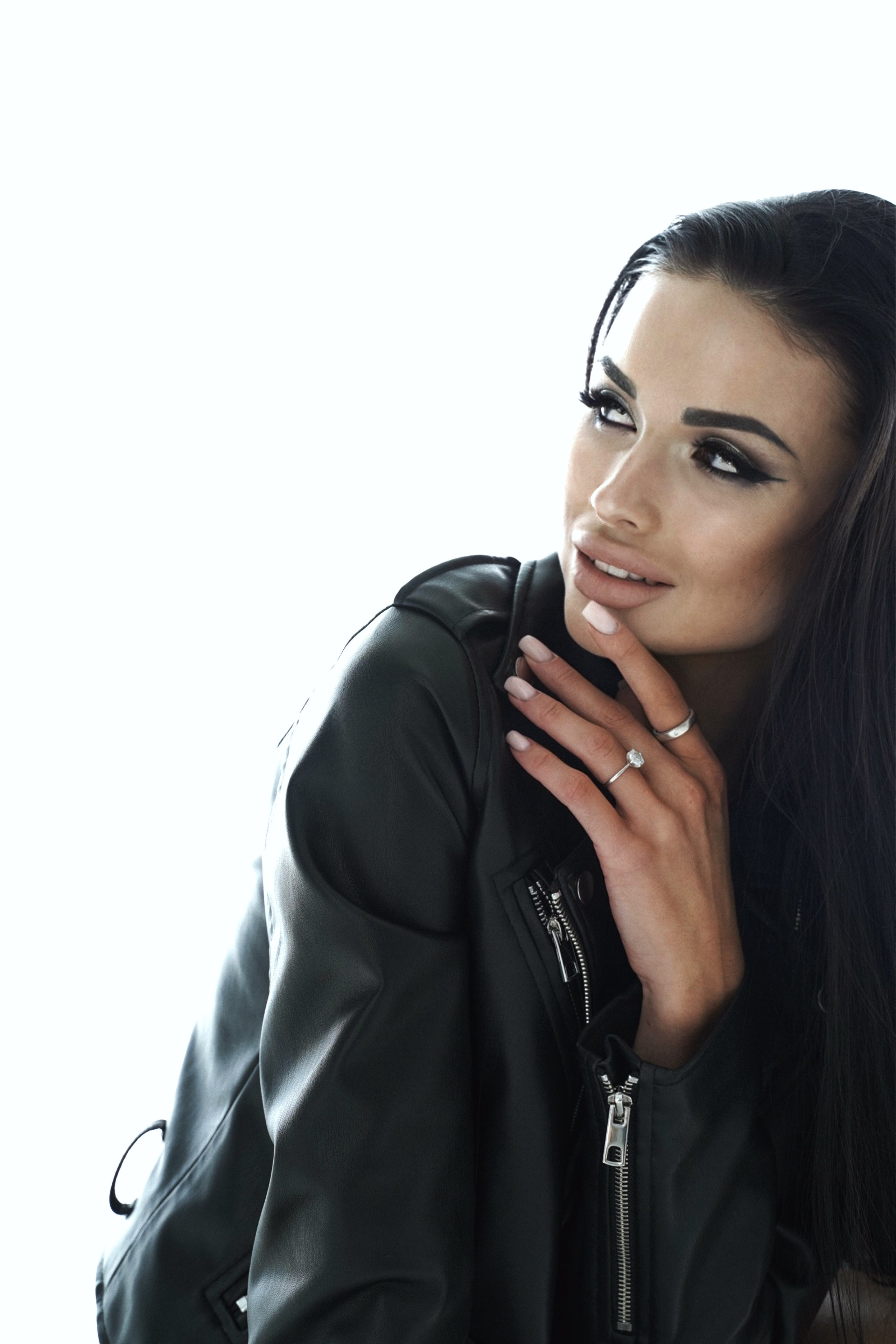 Модель для предметной съемки Яна Н.Н.| Sale Easy