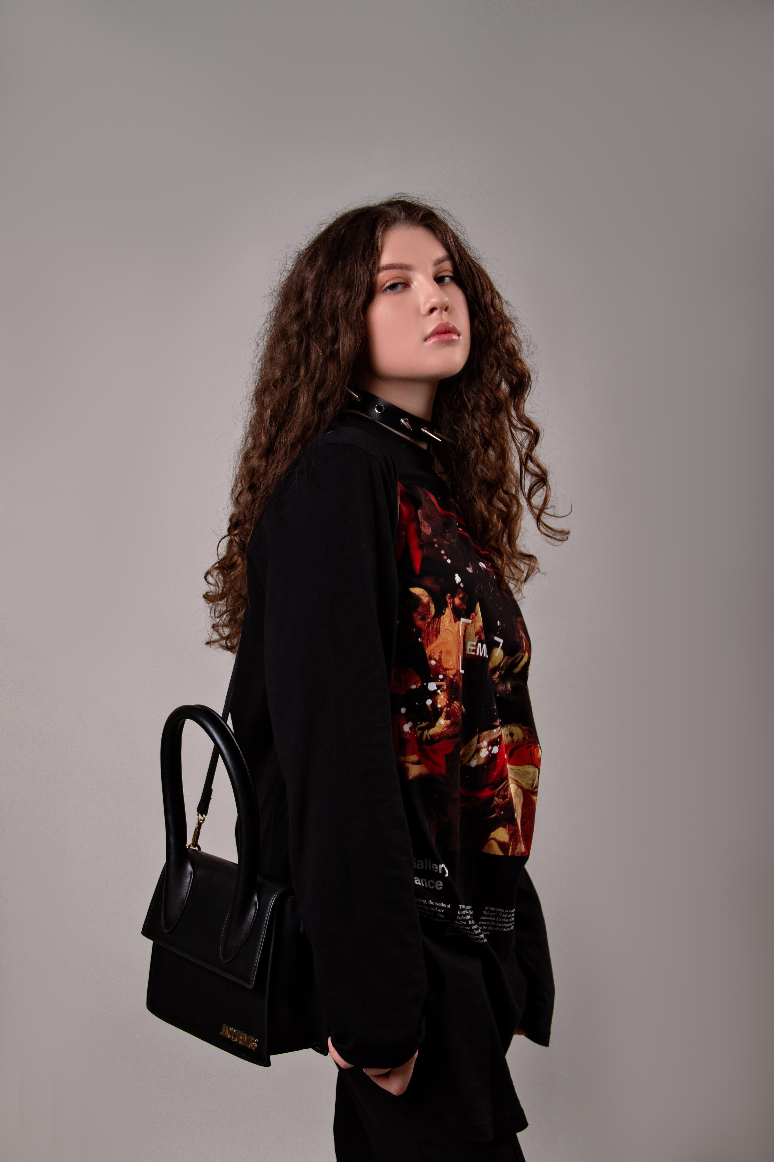 Модель для предметной съемки Елизавета 1 Н.Новгород | Sale Easy