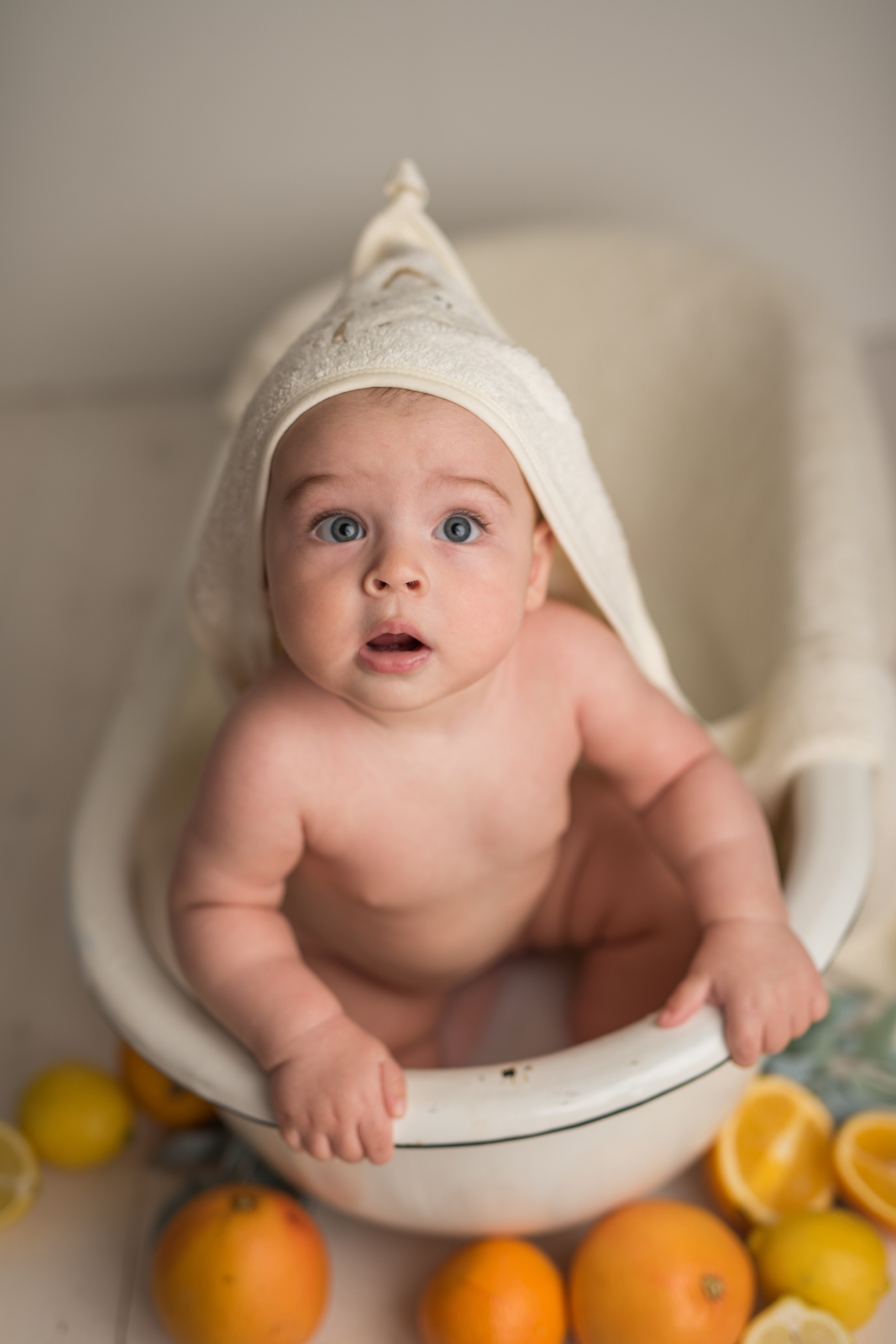 Модель девочка для предметной съемки Самира Казань| Sale Easy