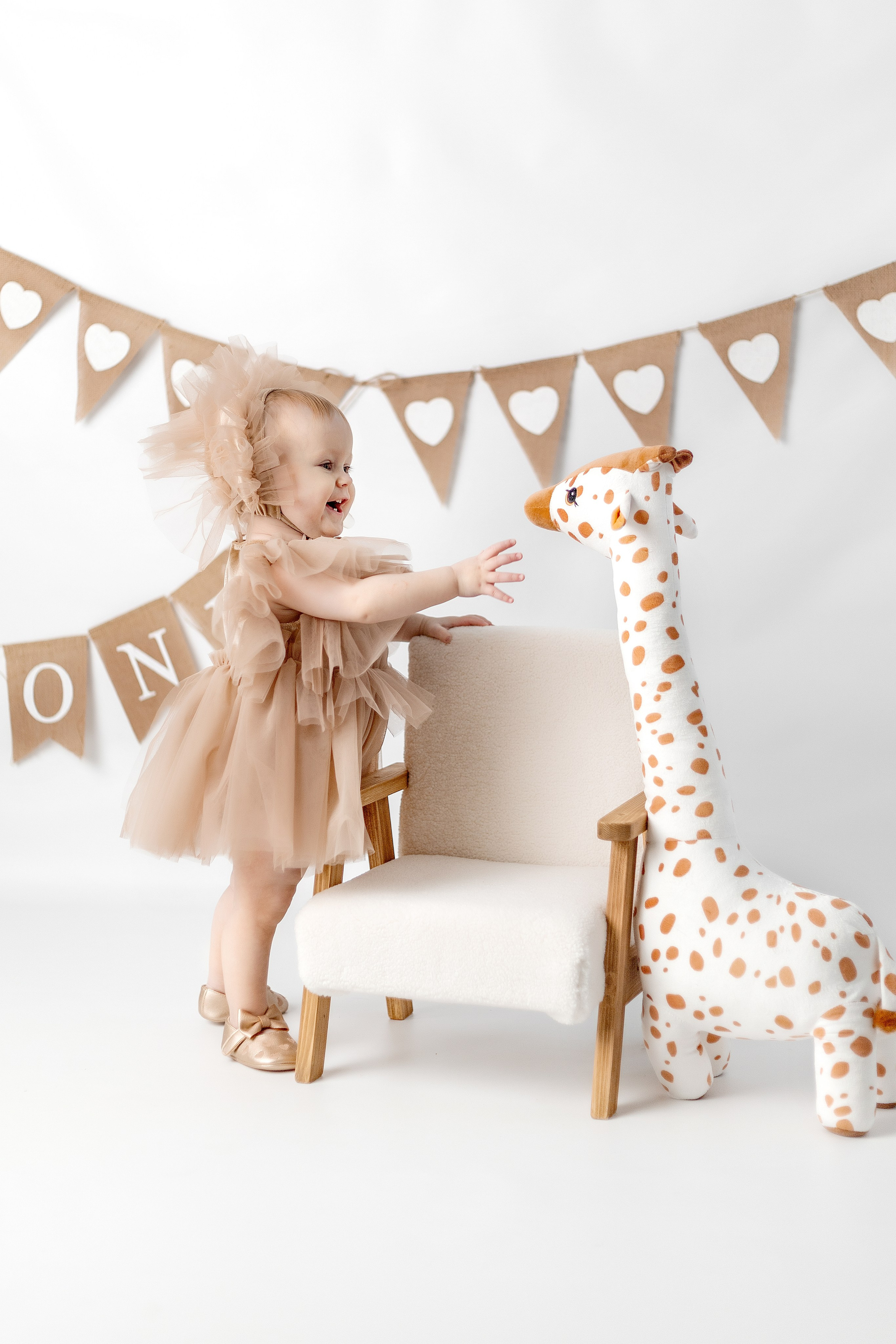 Модель девочка для предметной съемки Алиса К. Казань| Sale Easy