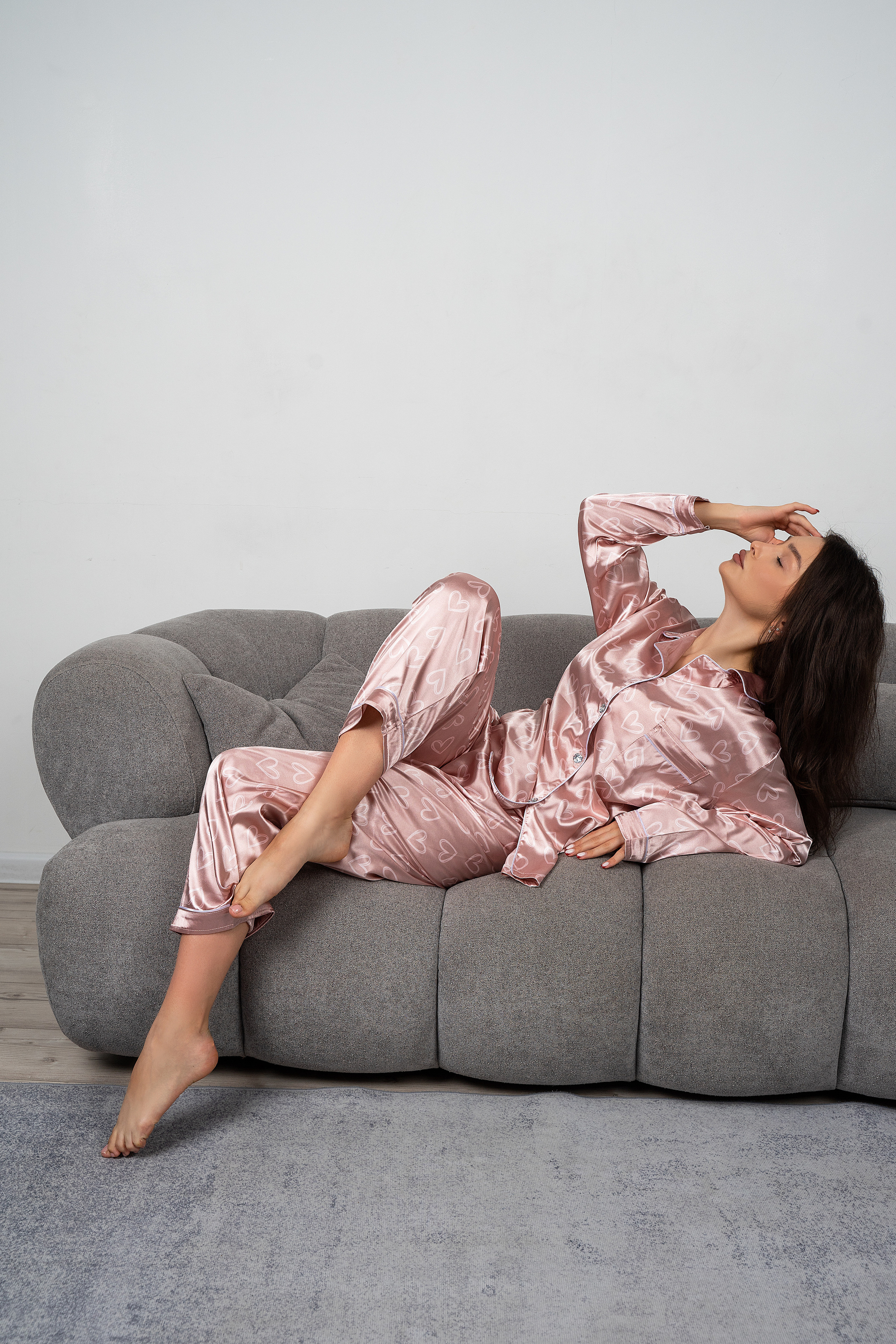 Модель для предметной съемки Станислава Москва| Sale Easy