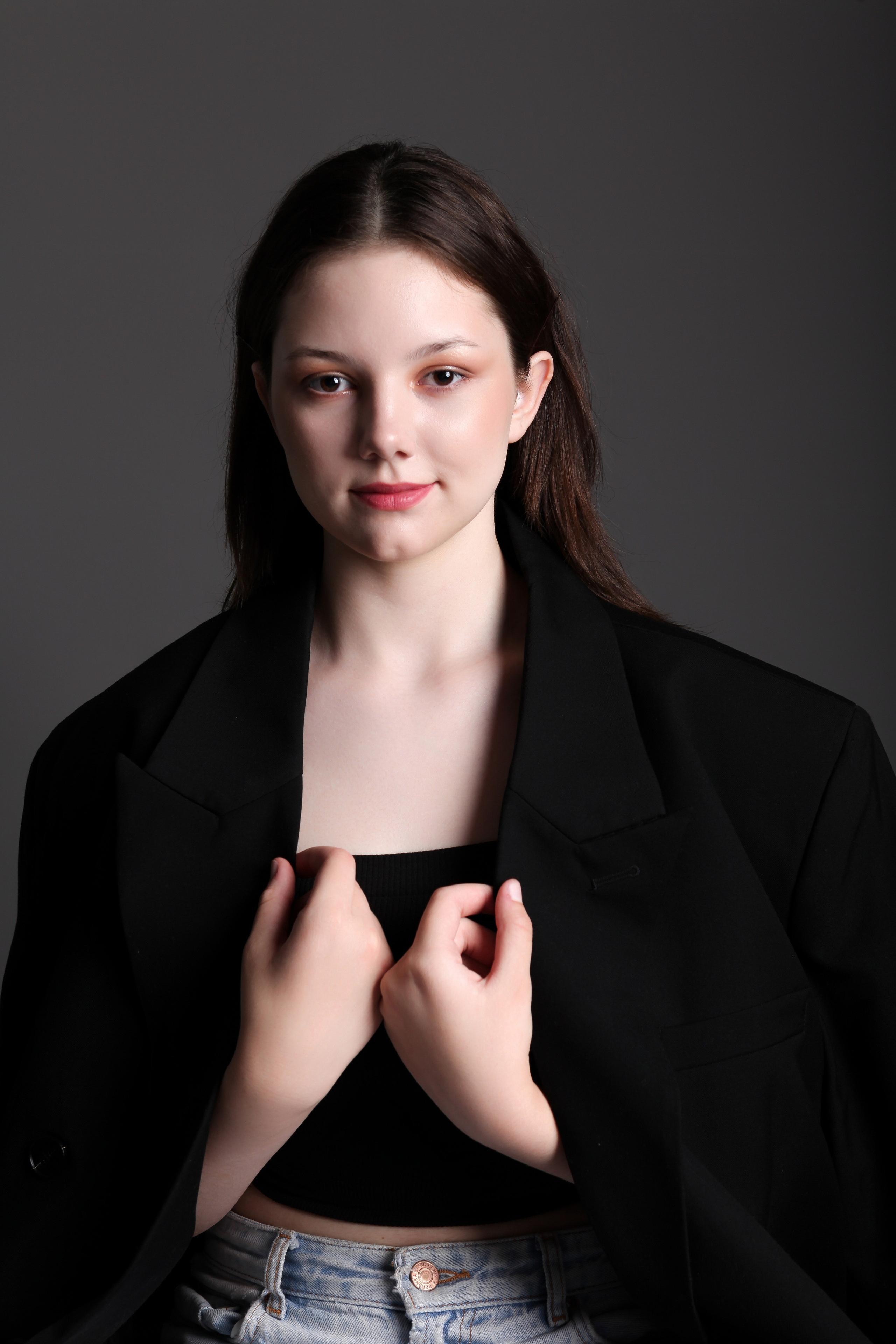 Модель для предметной съемки Виктория З Новосибирск| Sale Easy