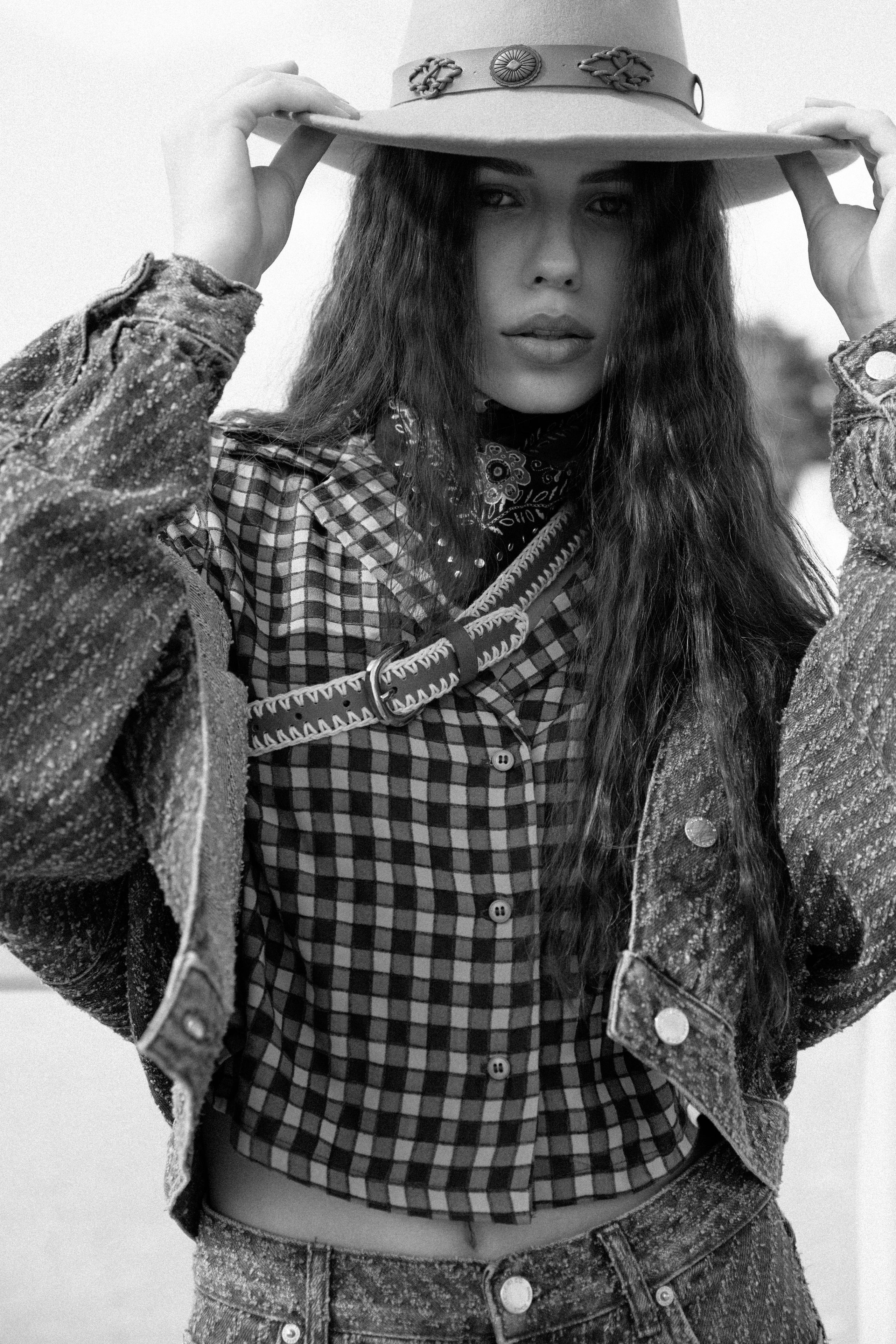 Модель для предметной съемки Полина id 10 240 Москва| Sale Easy