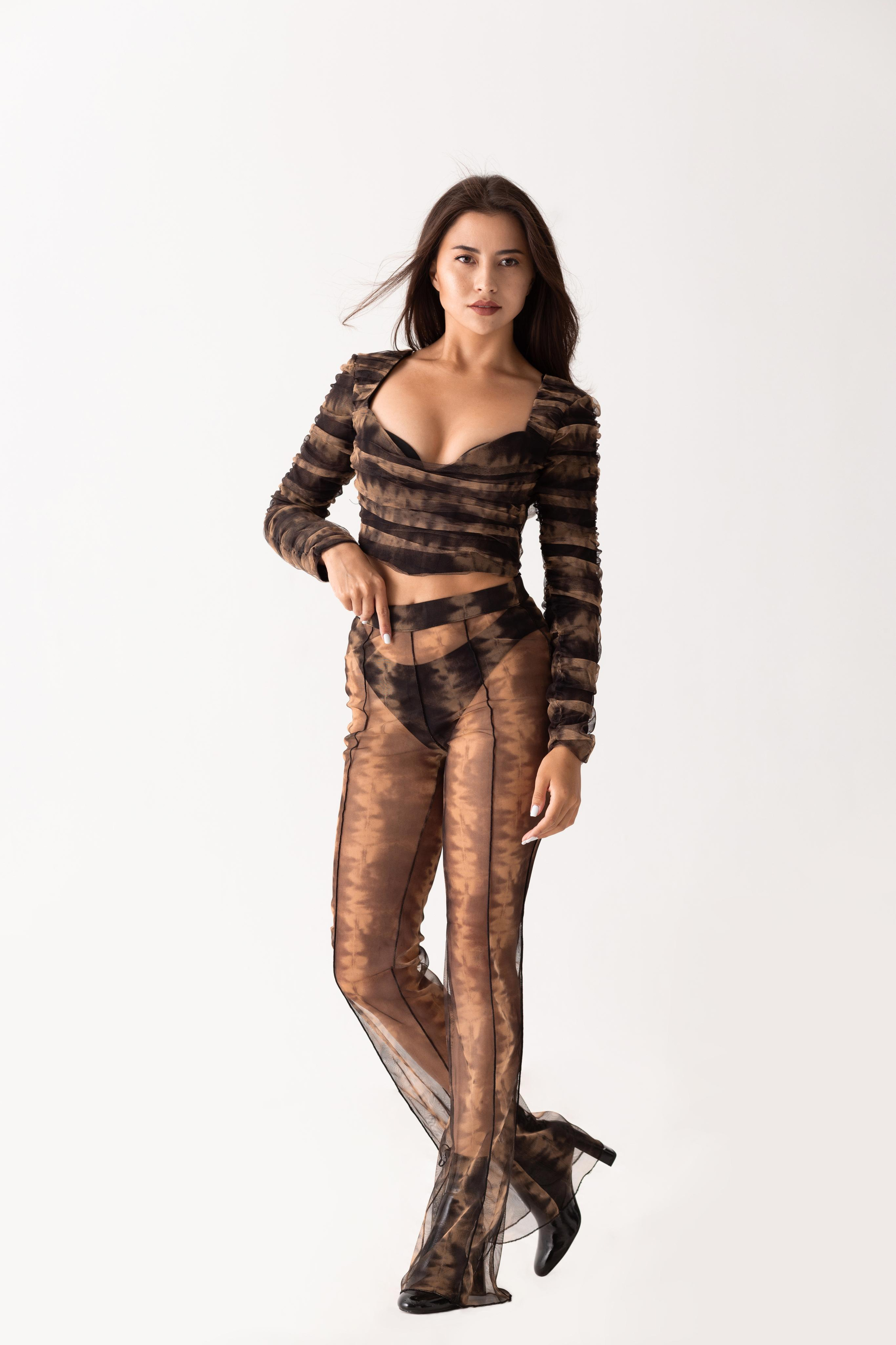 Модель для предметной съемки Нурия Москва| Sale Easy