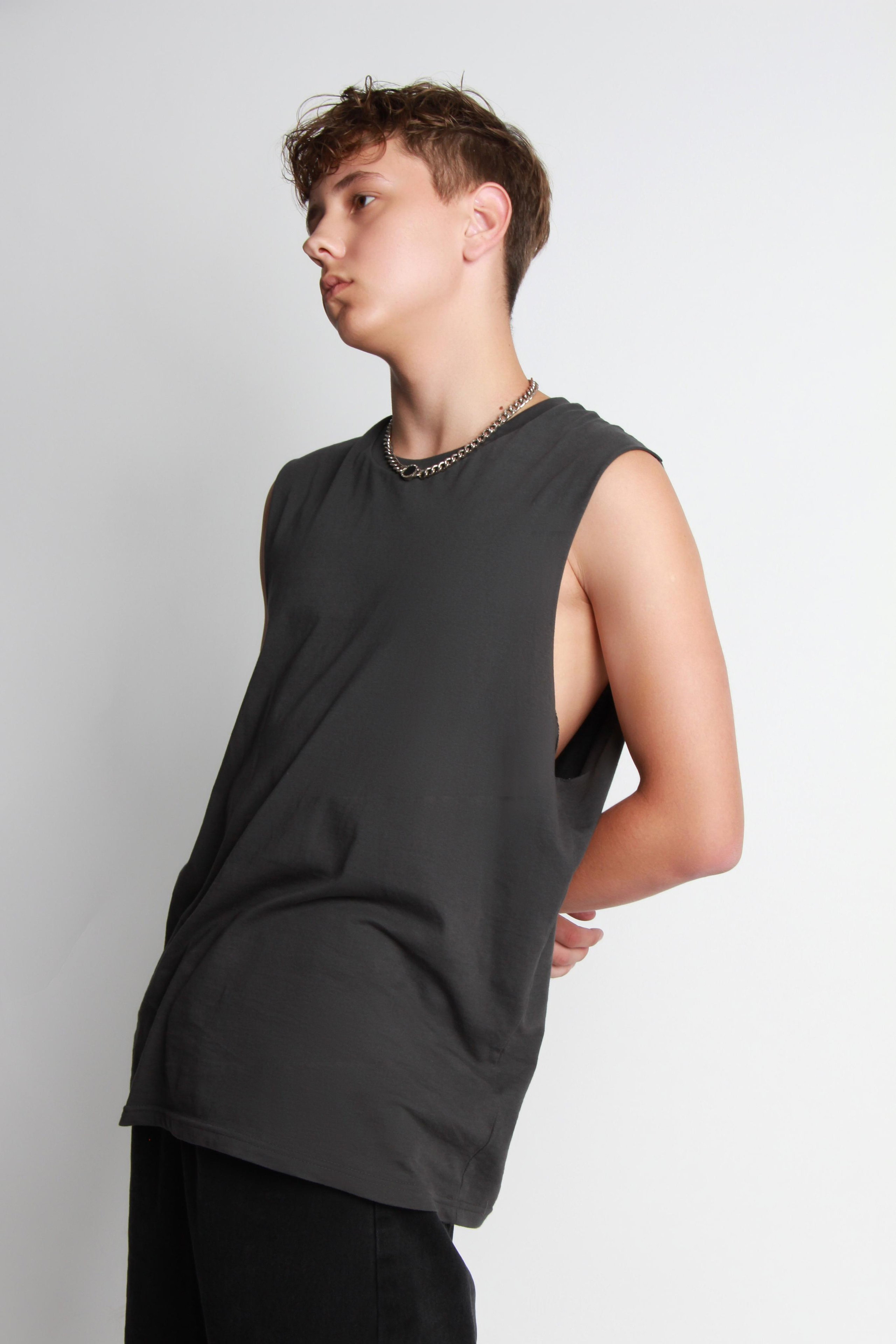 Модель для предметной съемки Даниил Д Новосибирск| Sale Easy