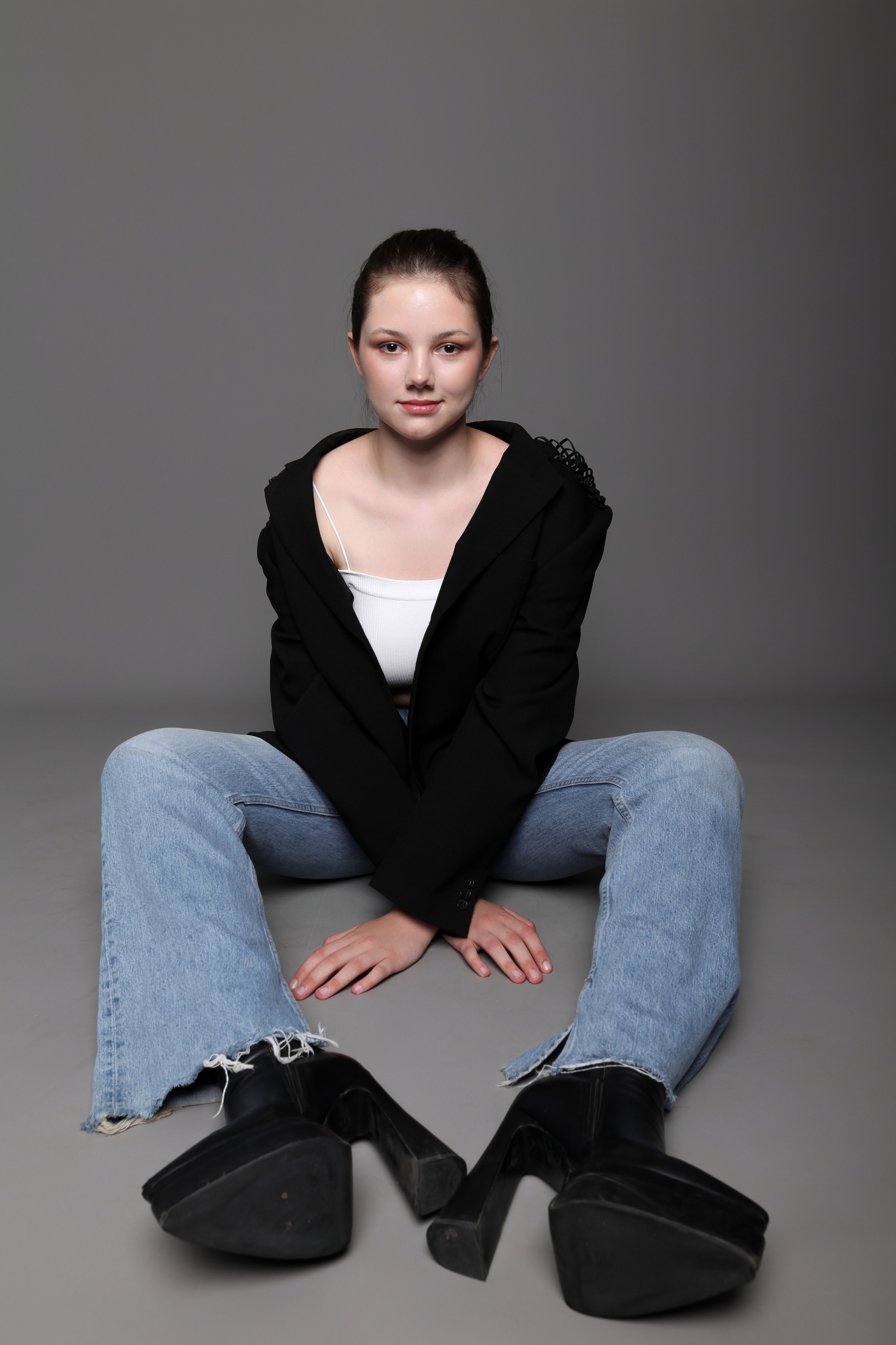 Модель для предметной съемки Виктория З Новосибирск| Sale Easy