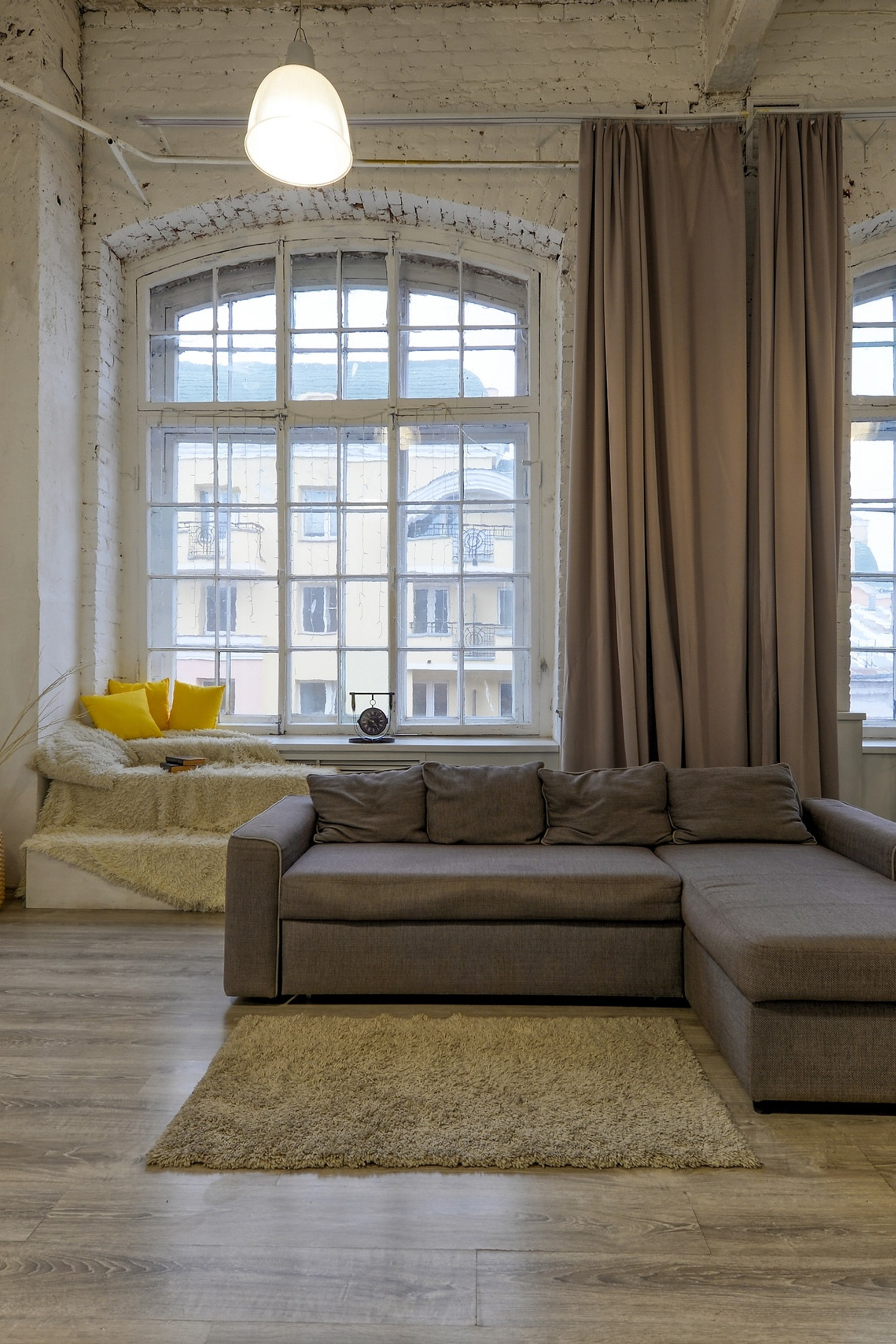 Студия PROSVET — зал Loft для предм. съемки С.-Пб|Sale Easy