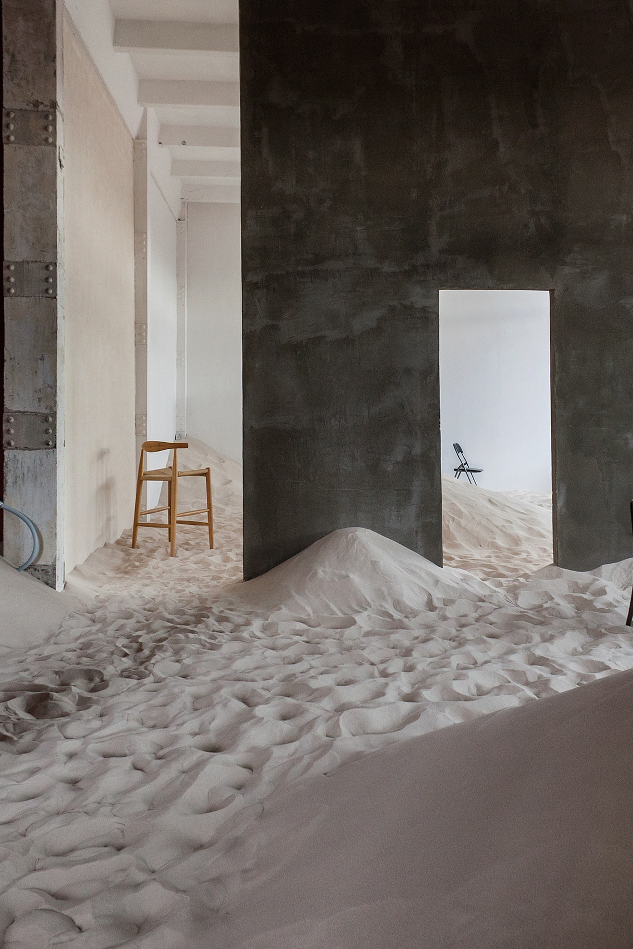 ЛОКАЦИЯ 223 — зал Песок для предм. съемки С.-Пб|Sale Easy