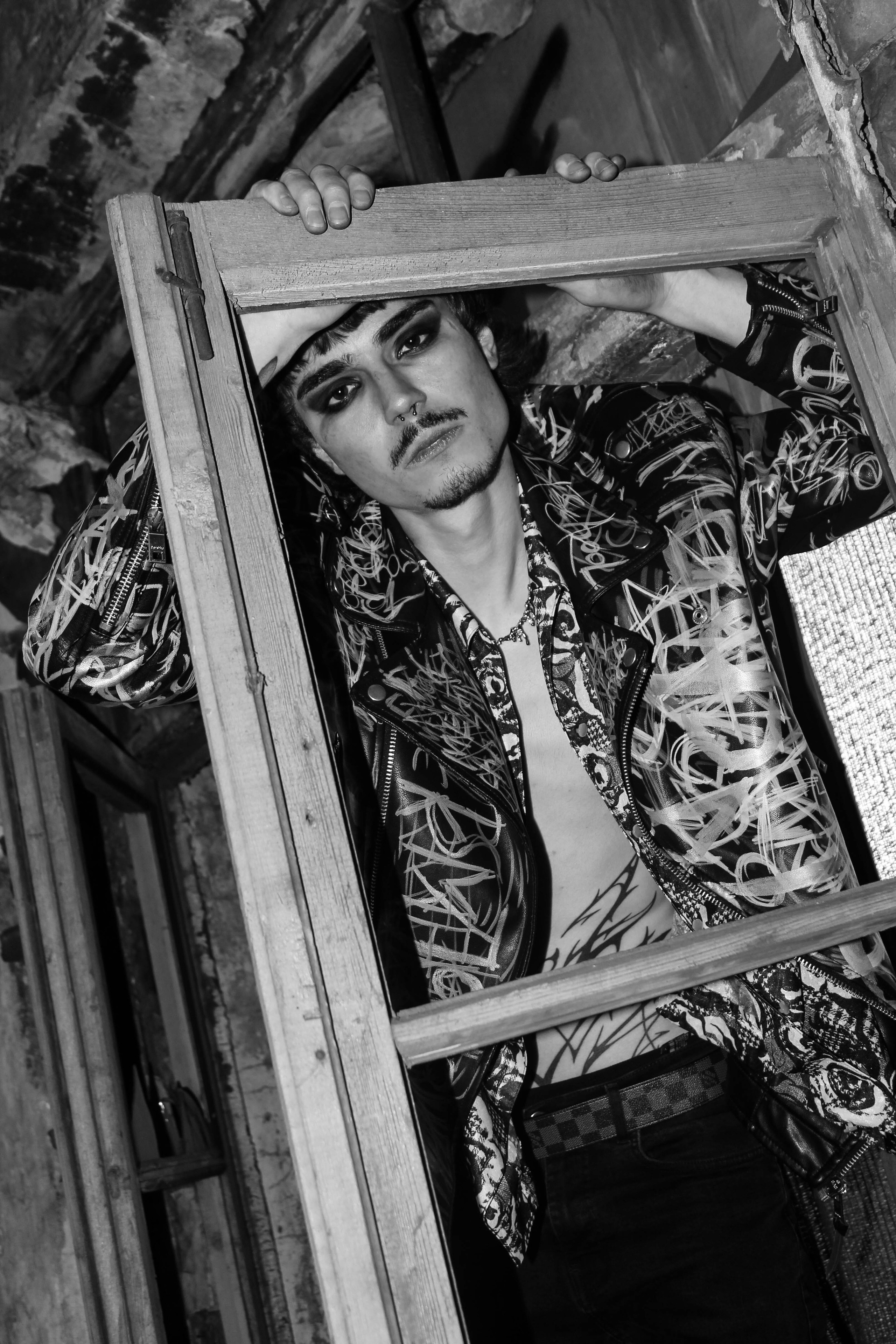 Модель для предметной съемки Артем А С-Петербург | Sale Easy