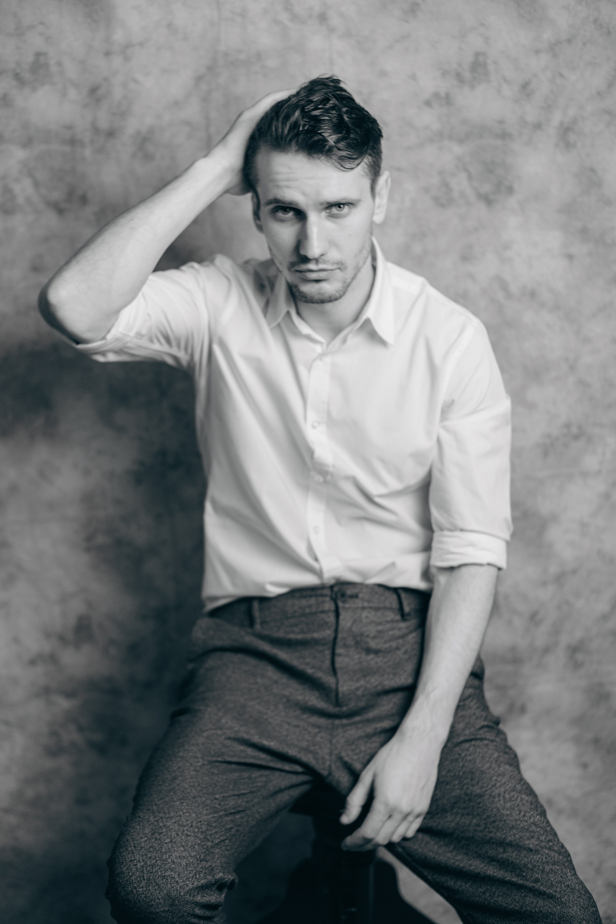 Модель для предметной съемки Евгений id 29 027 С.-Пб| Sale Easy