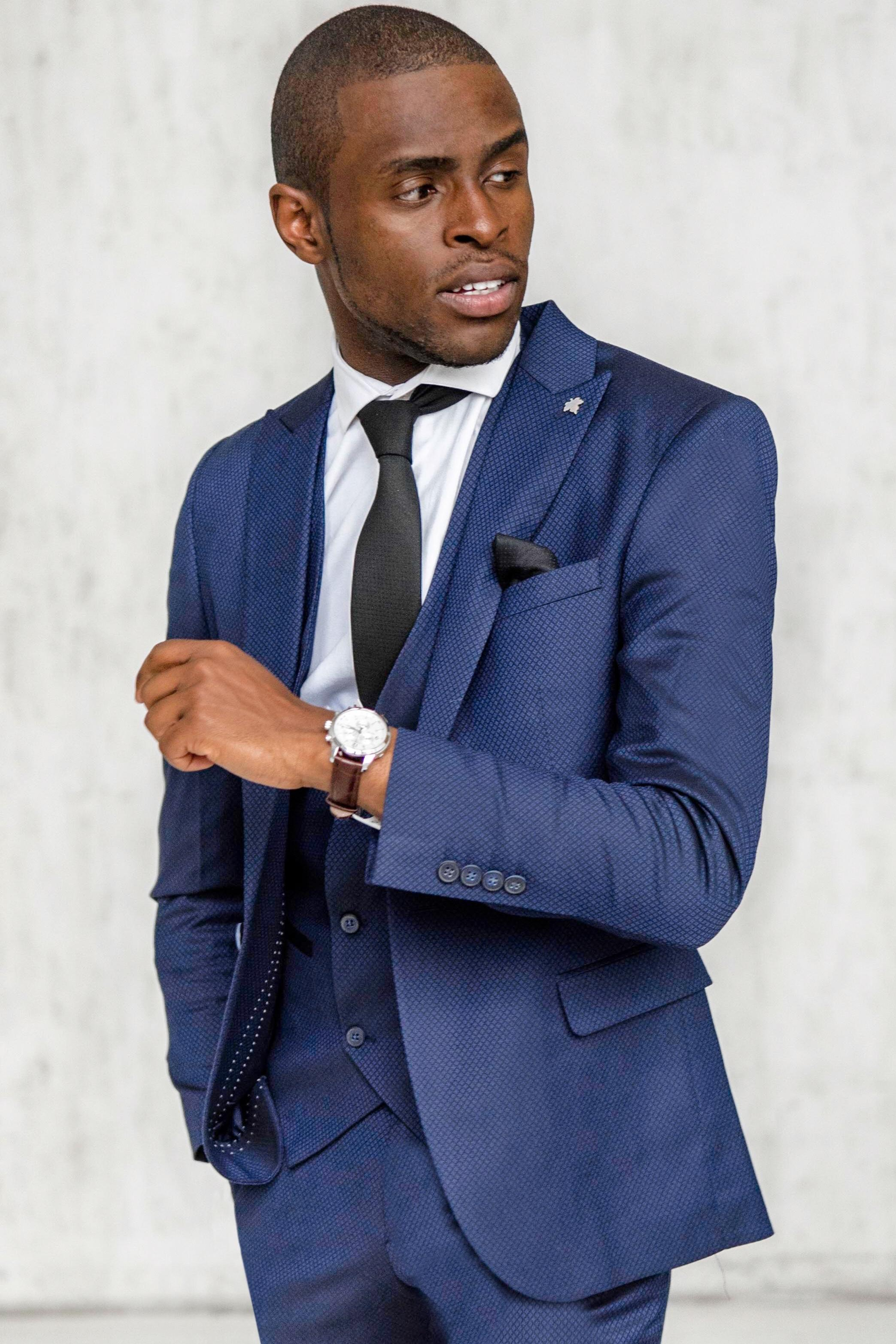 Модель для предметной съемки Руто Ронни Москва | Sale Easy