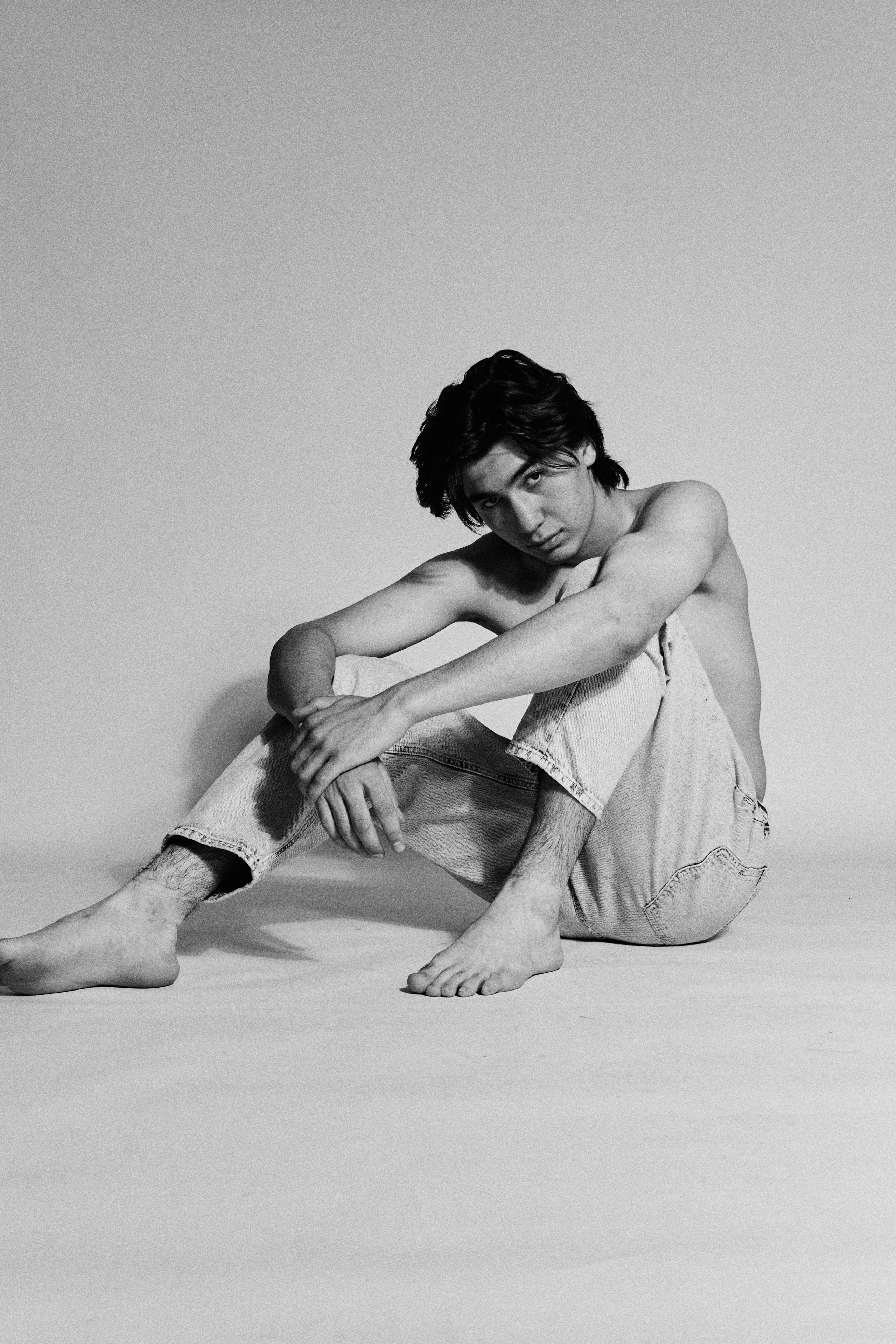 Модель для предметной съемки Зухурбек Москва | Sale Easy