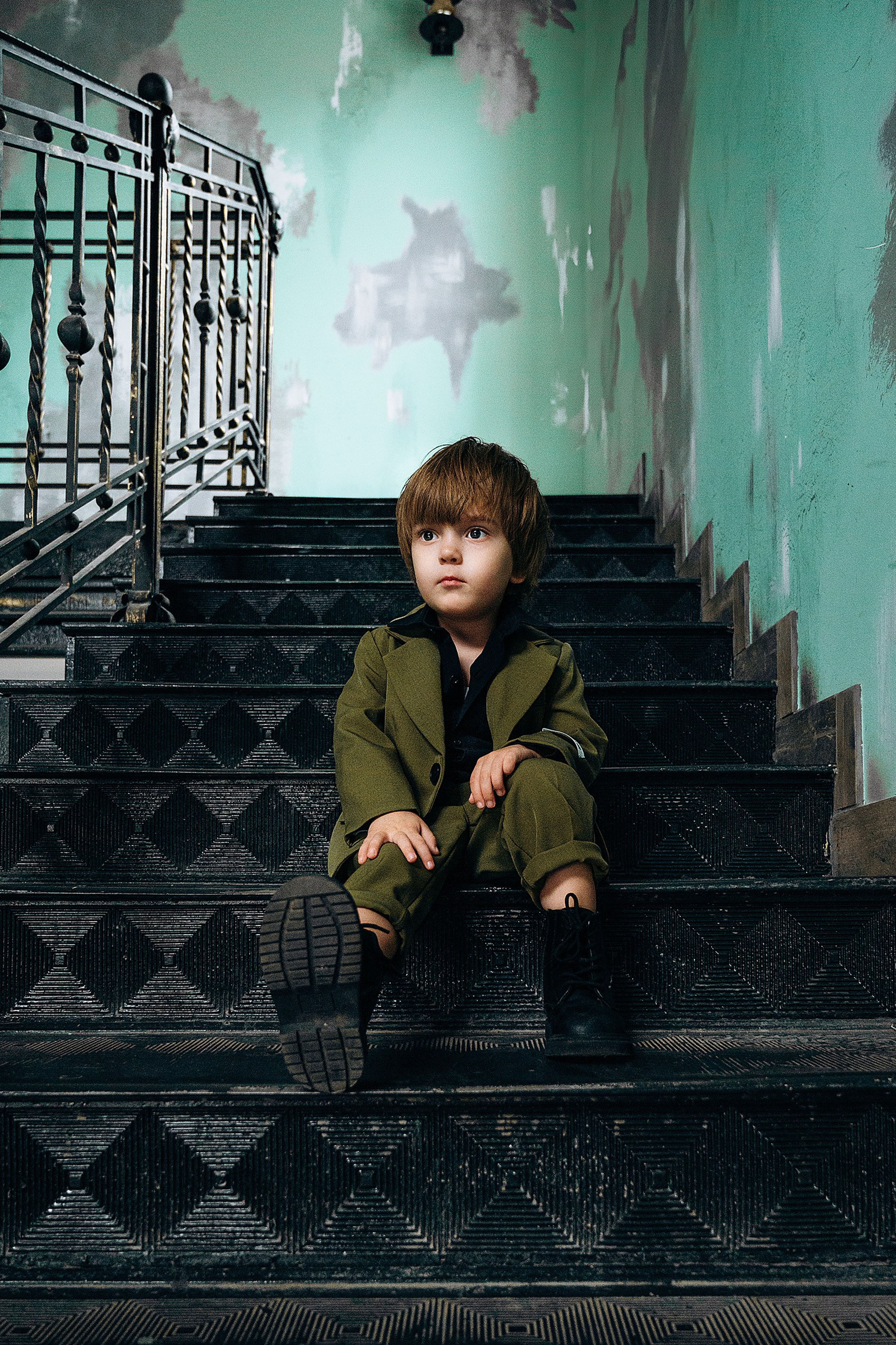 Модель для предметной съемки мальчик Радэль Казань| Sale Easy