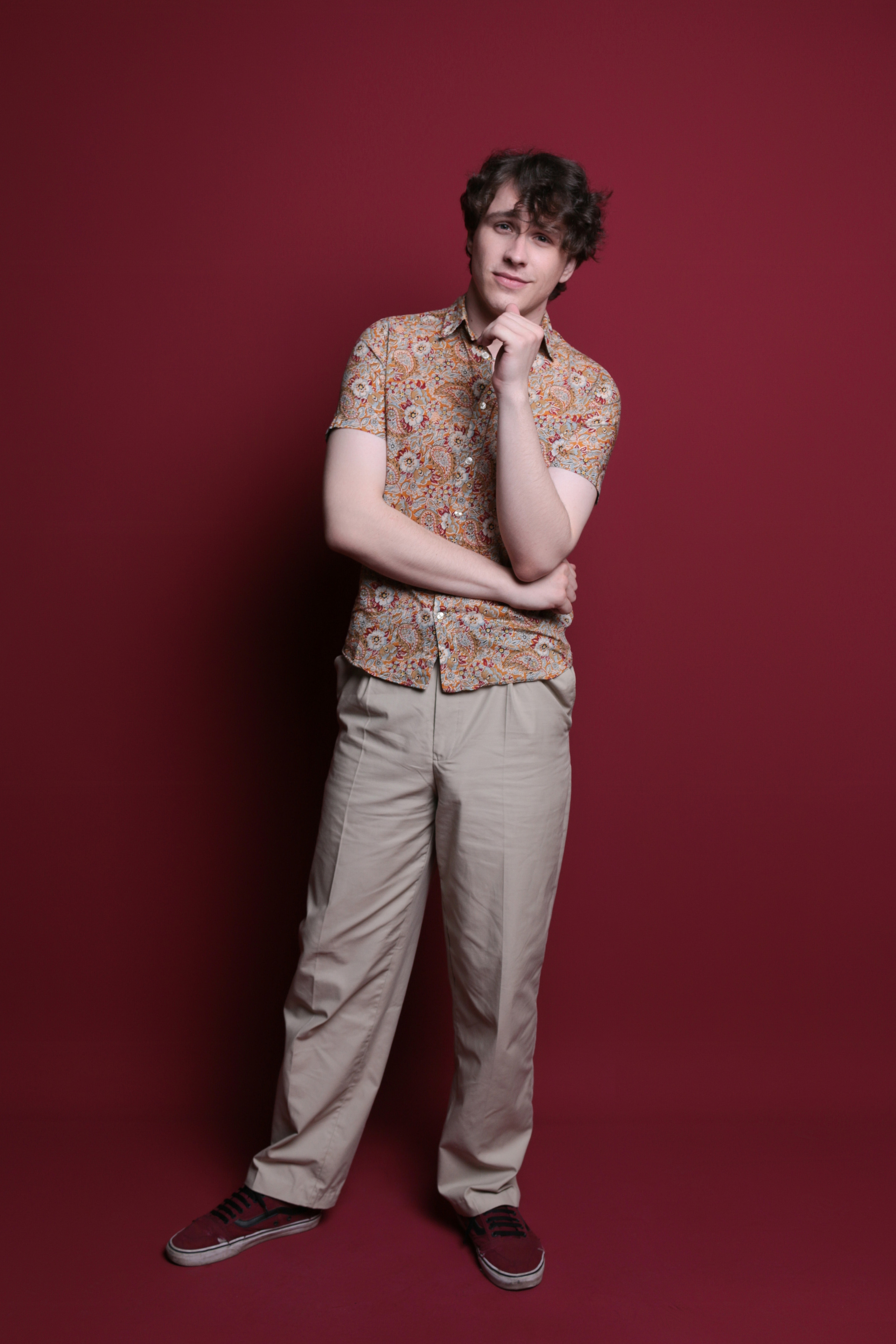 Модель для предметной съемки Илья Д С-Петербург | Sale Easy