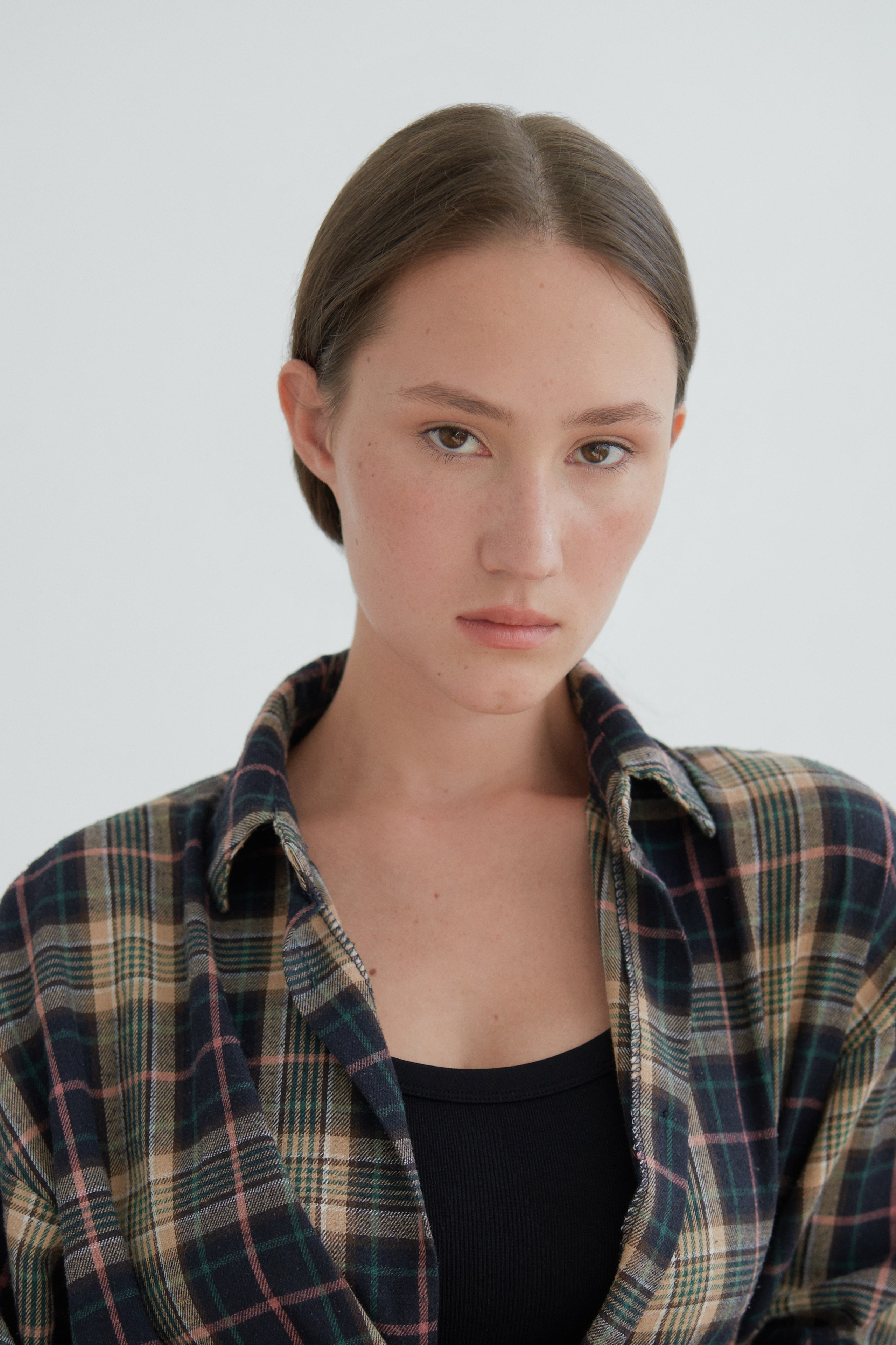 Модель для предметной съемки Владлена С.-Пб| Sale Easy