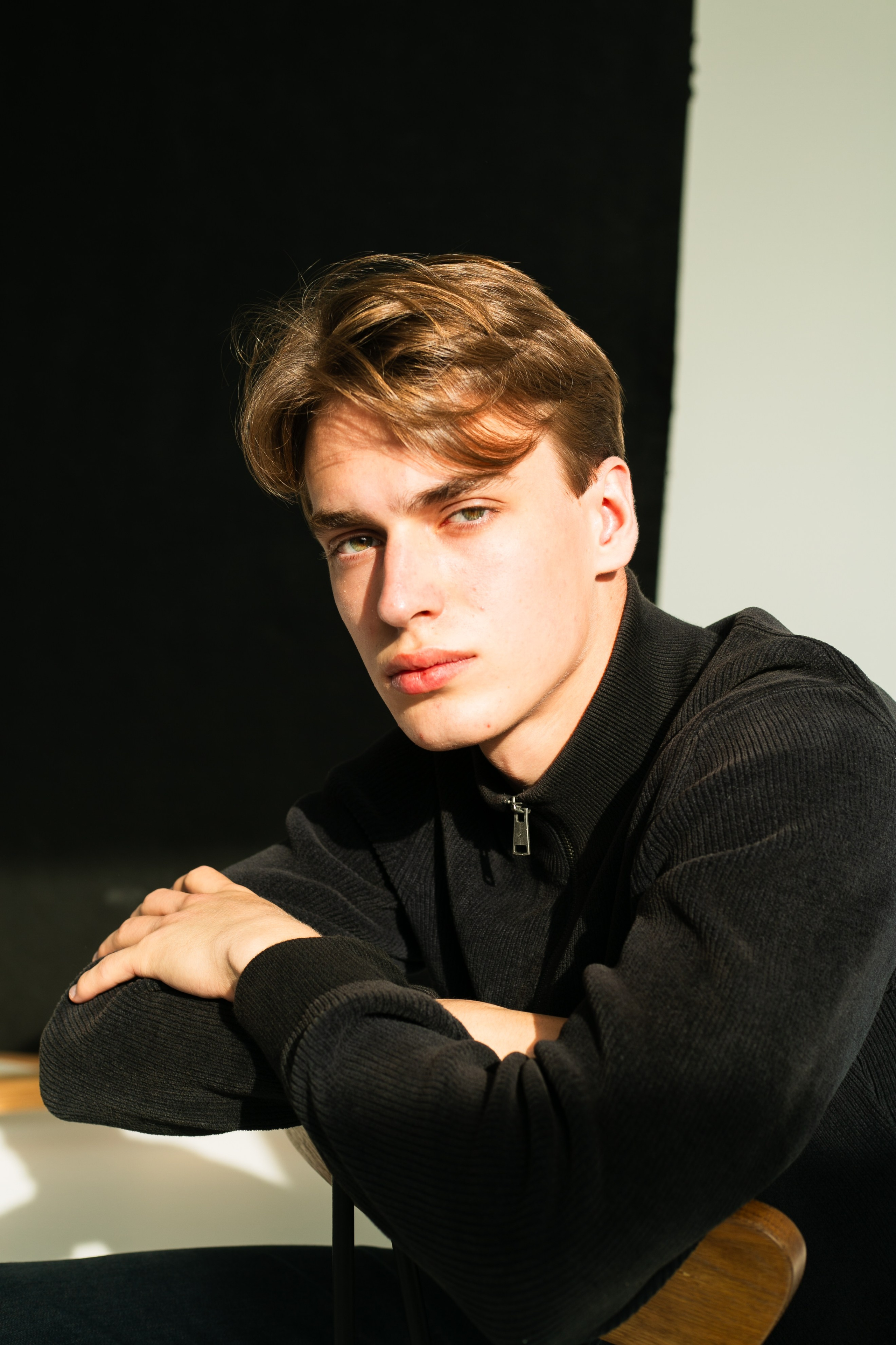 Модель для предметной съемки Роман id 29 030 С.-Пб| Sale Easy