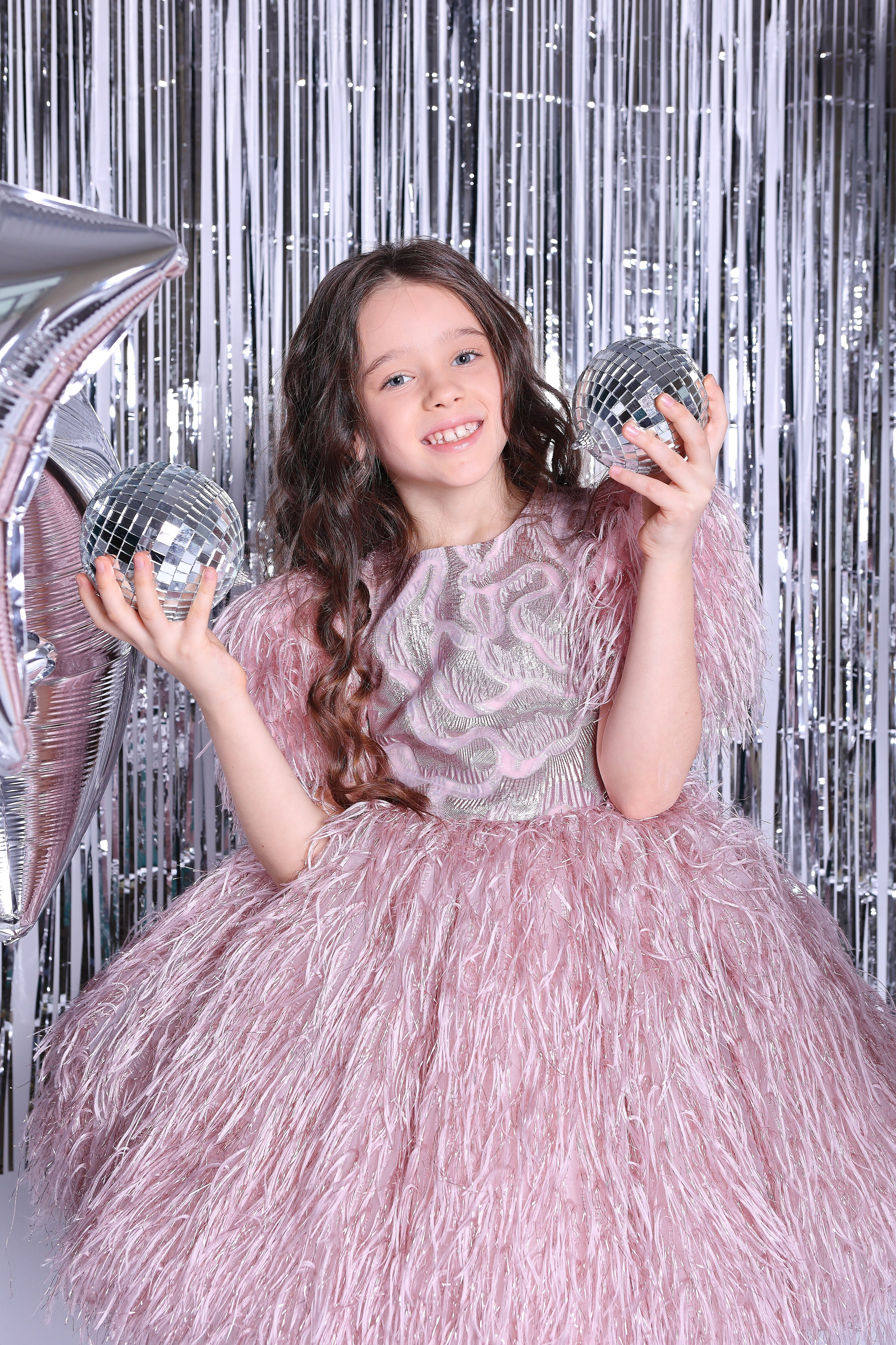 Модель для предметной съемки Виктория О. Н.Н.| Sale Easy