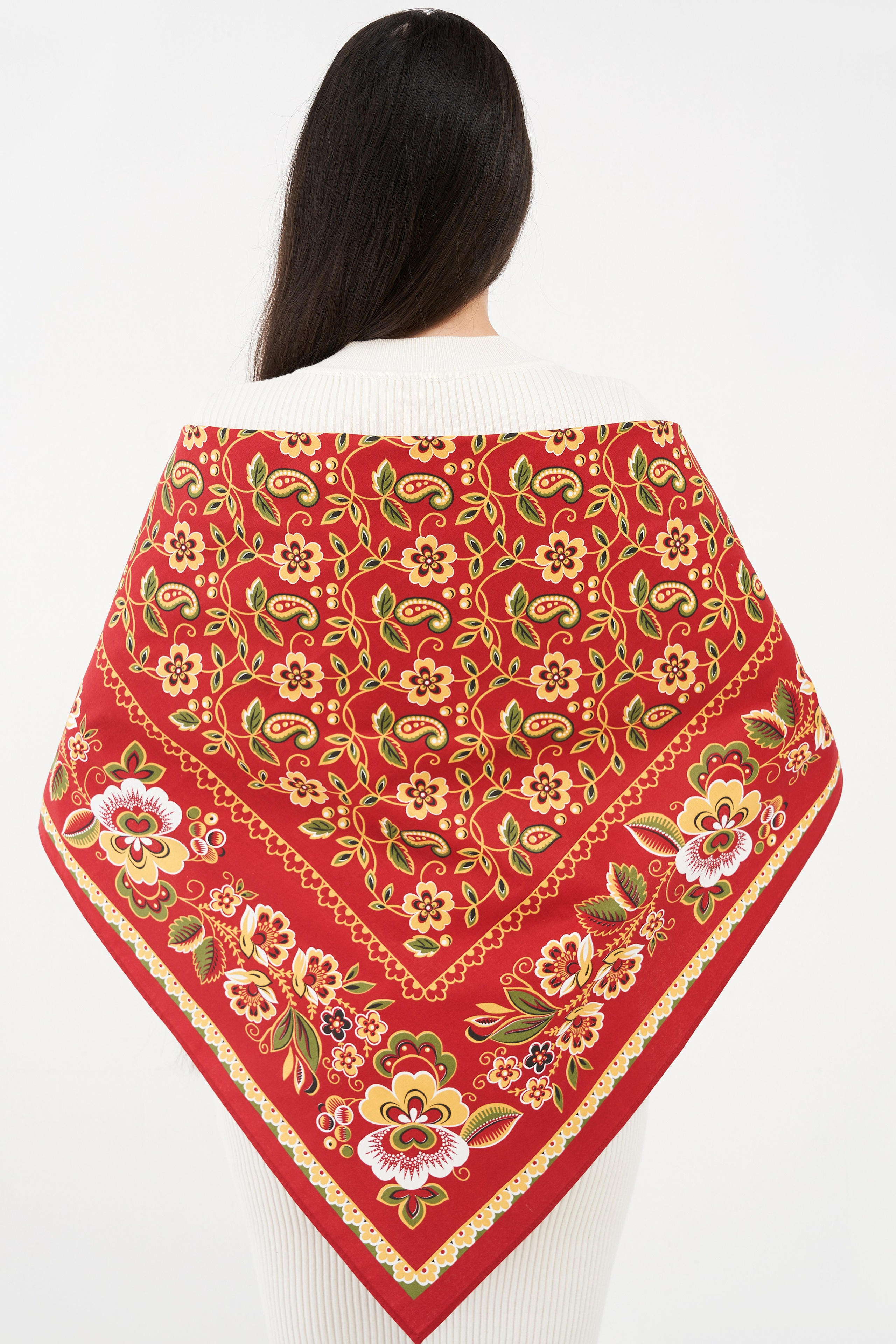 Креативная съемка для маркетплейсов для привлечения внимания к уникальным характеристикам товаров