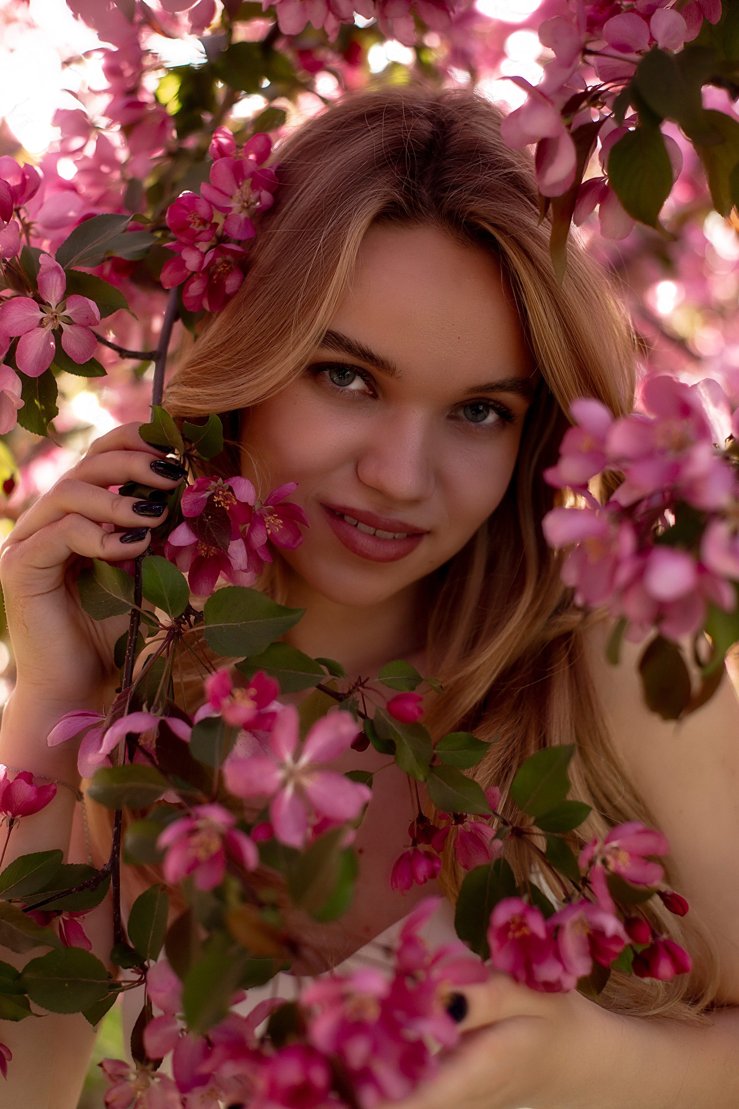 Модель для предметной съемки Риана Казань| Sale Easy