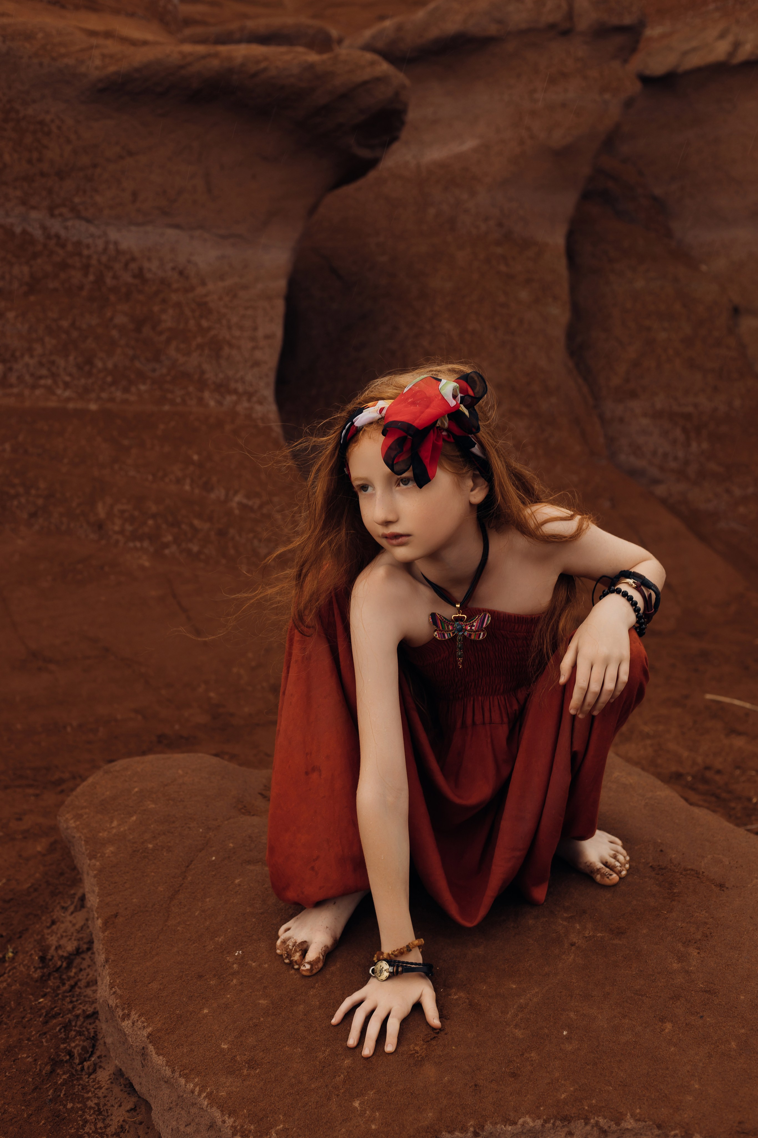 Модель девочка для предметной съемки Мия А Казань| Sale Easy