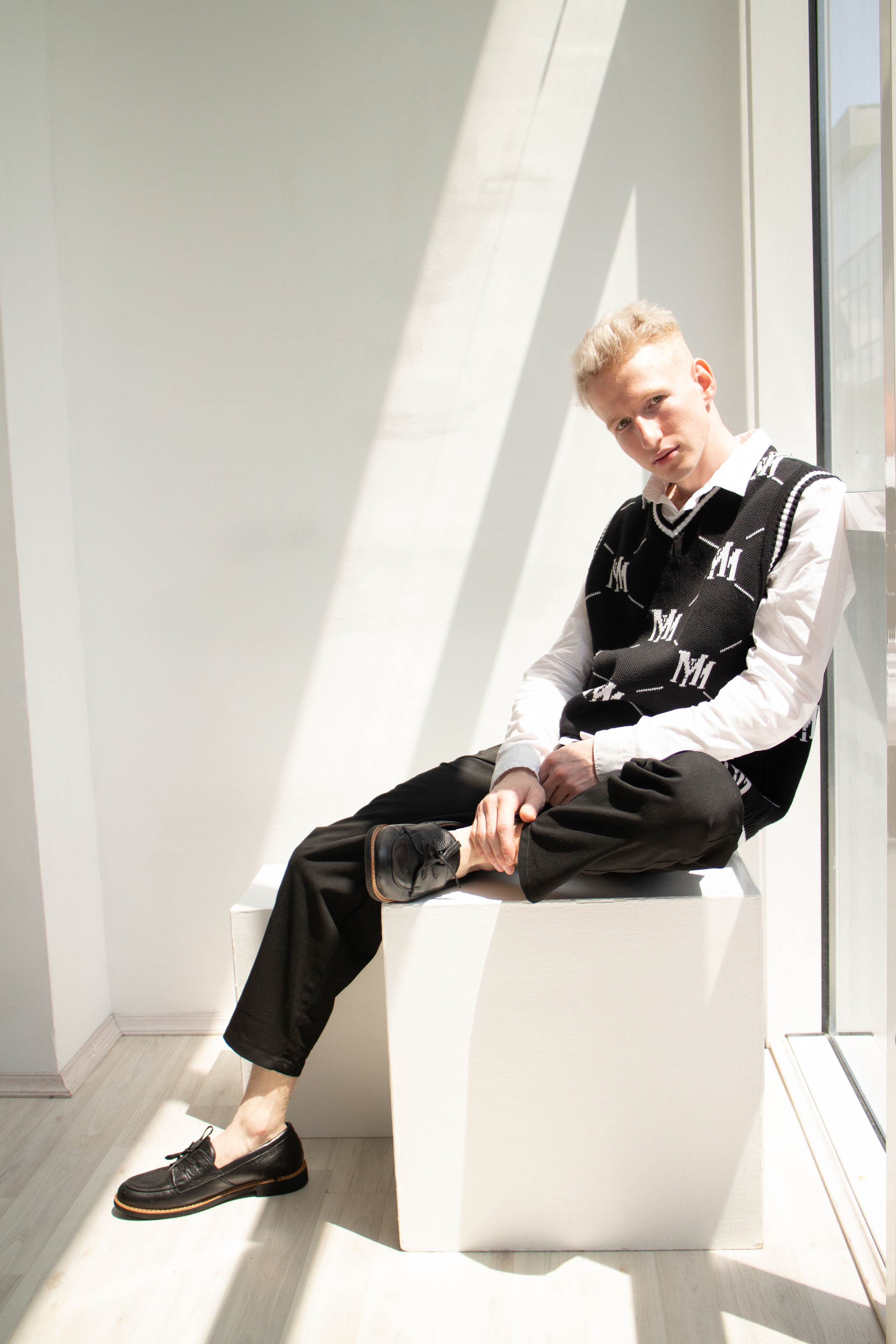 Модель для предметной съемки  Максим Б Сочи| Sale Easy