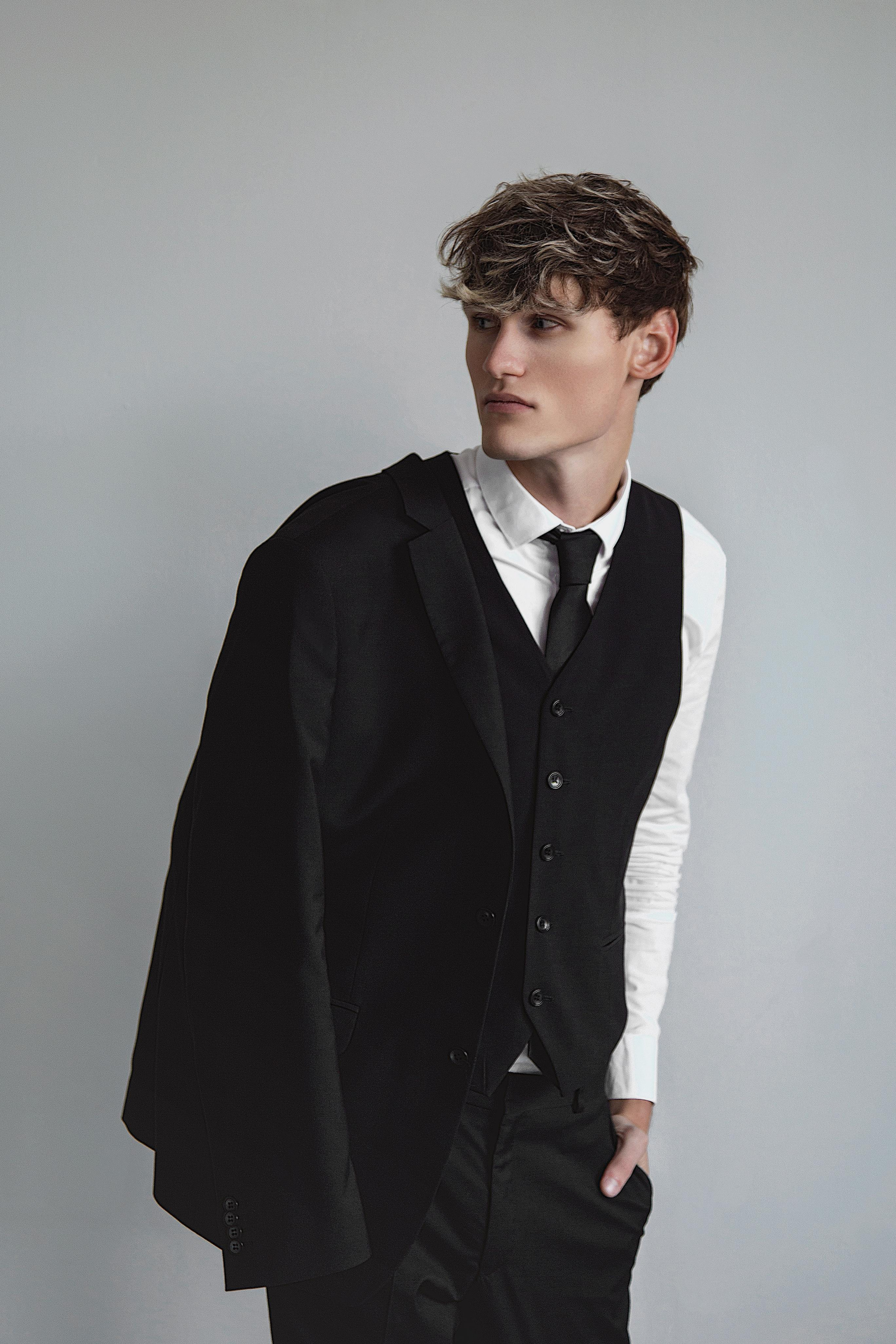 Модель для предметной съемки Илья АА Москва | Sale Easy