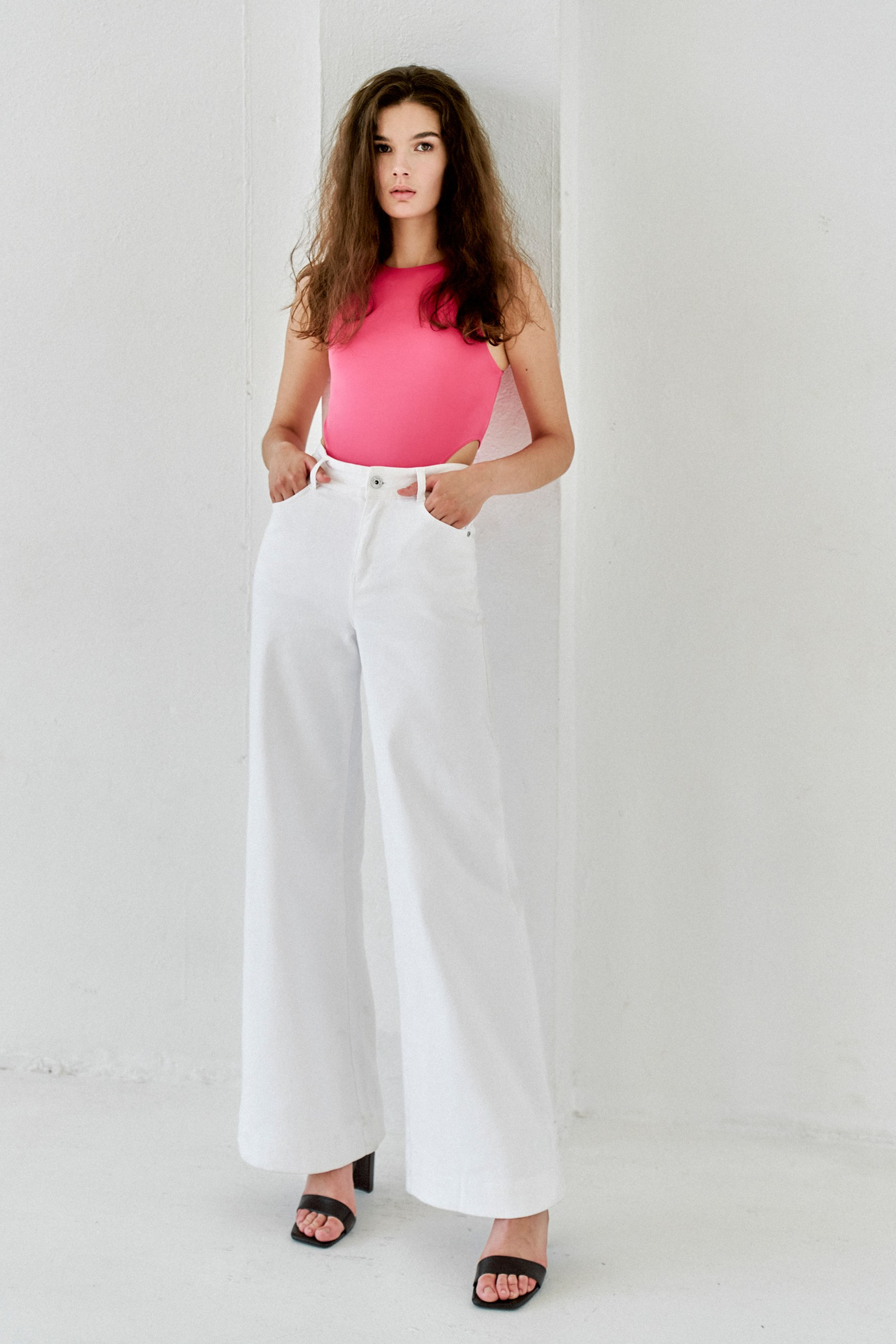 Модель для предметной съемки Света Н.Н.| Sale Easy