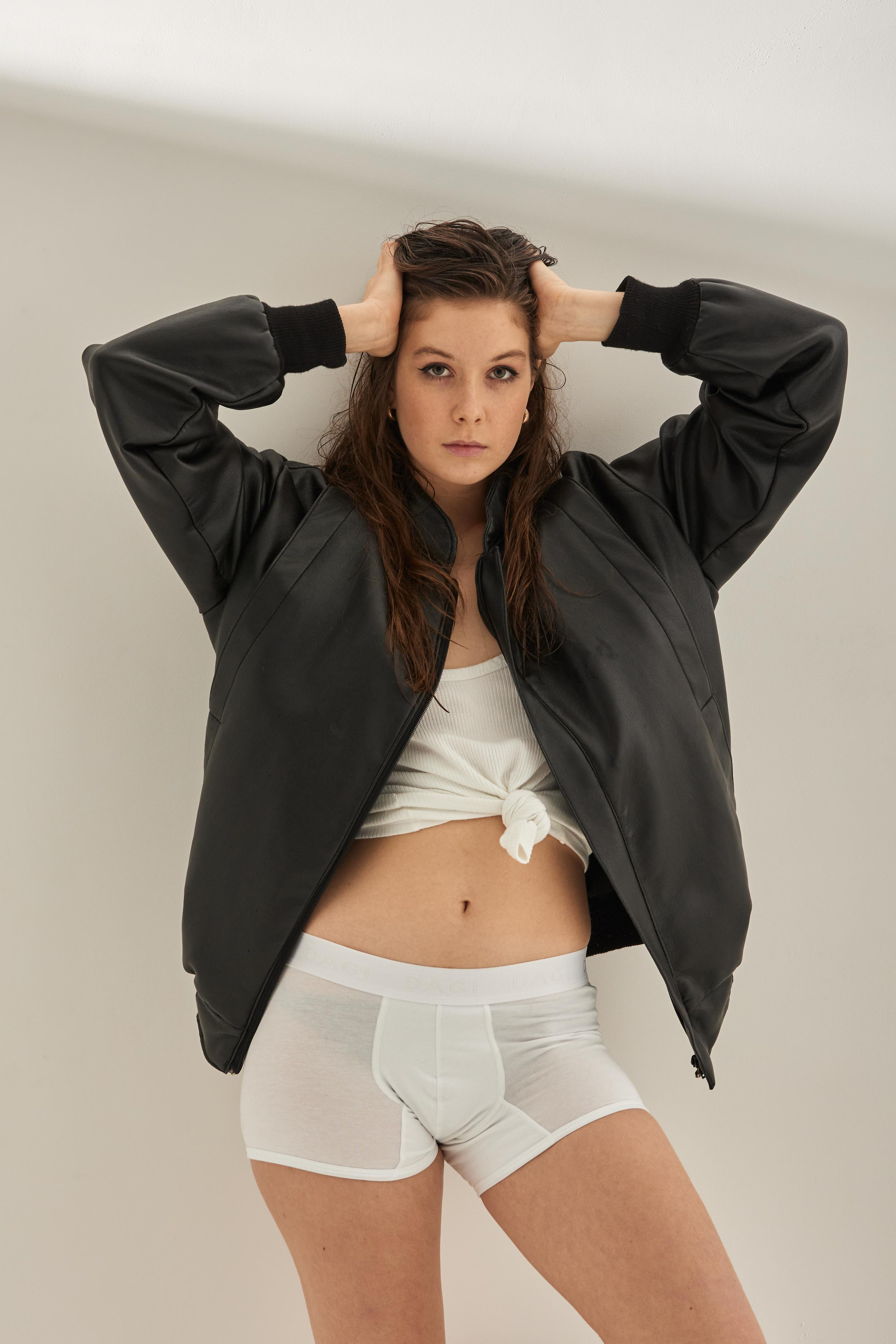 Модель для предметной съемки Катя 4 Н.Новгород | Sale Easy