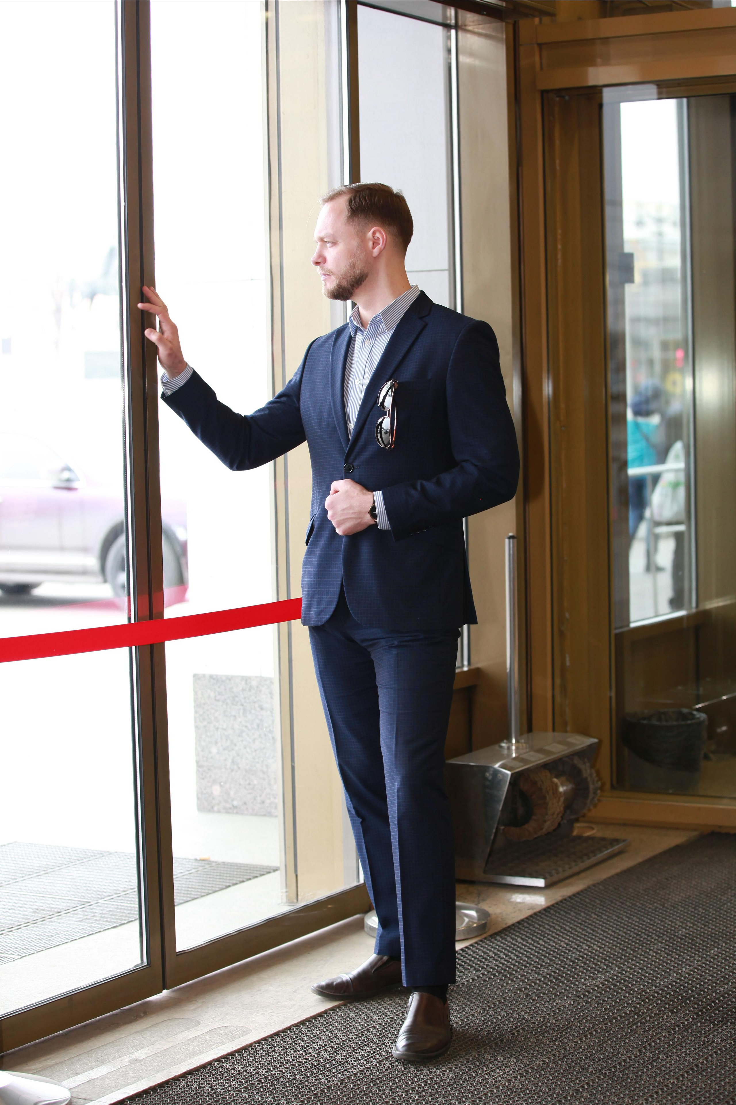 Модель для предметной съемки Александр Д С-Петербург | Sale Easy