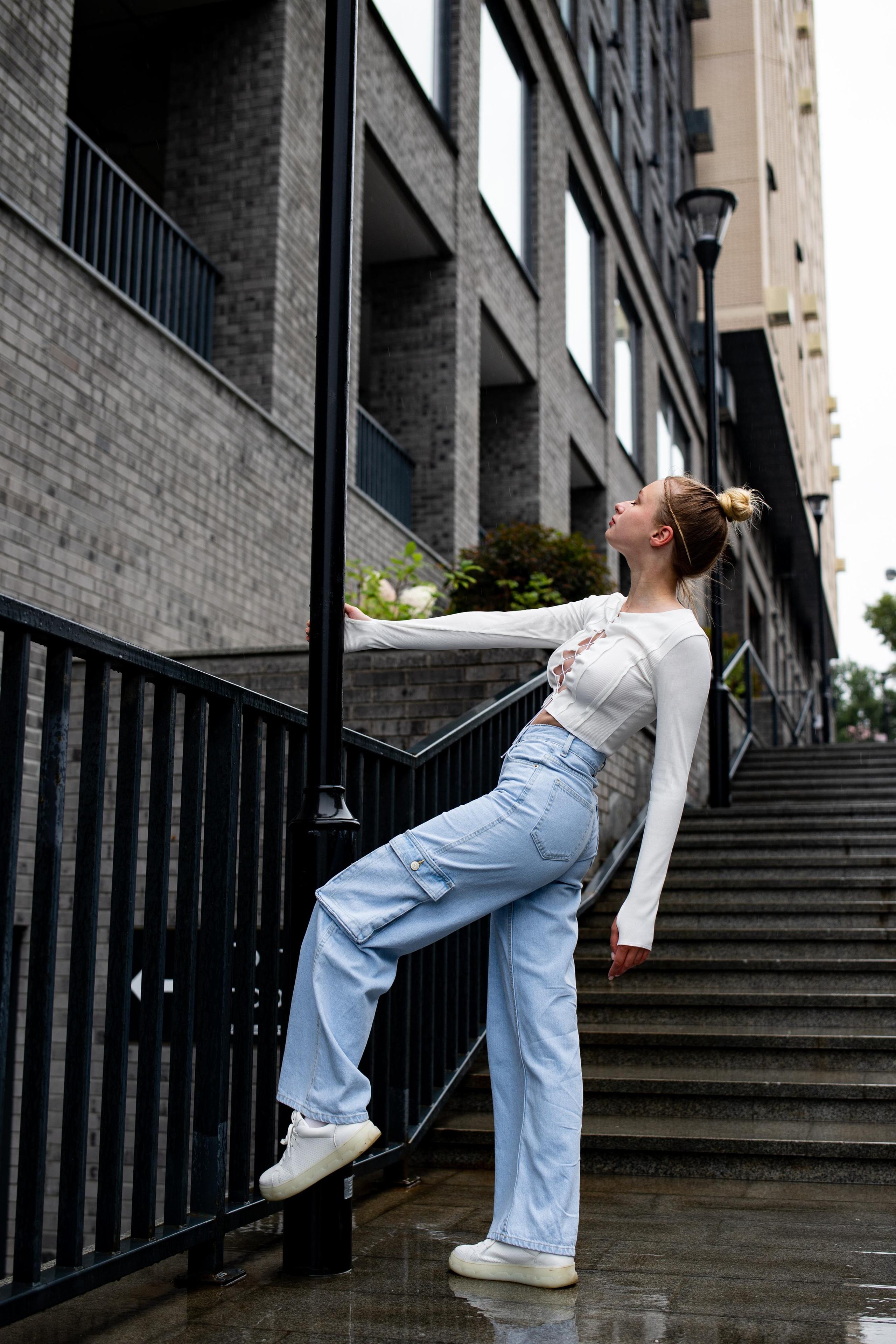 Модель для предметной съемки Надежда Б Новосибирск| Sale Easy