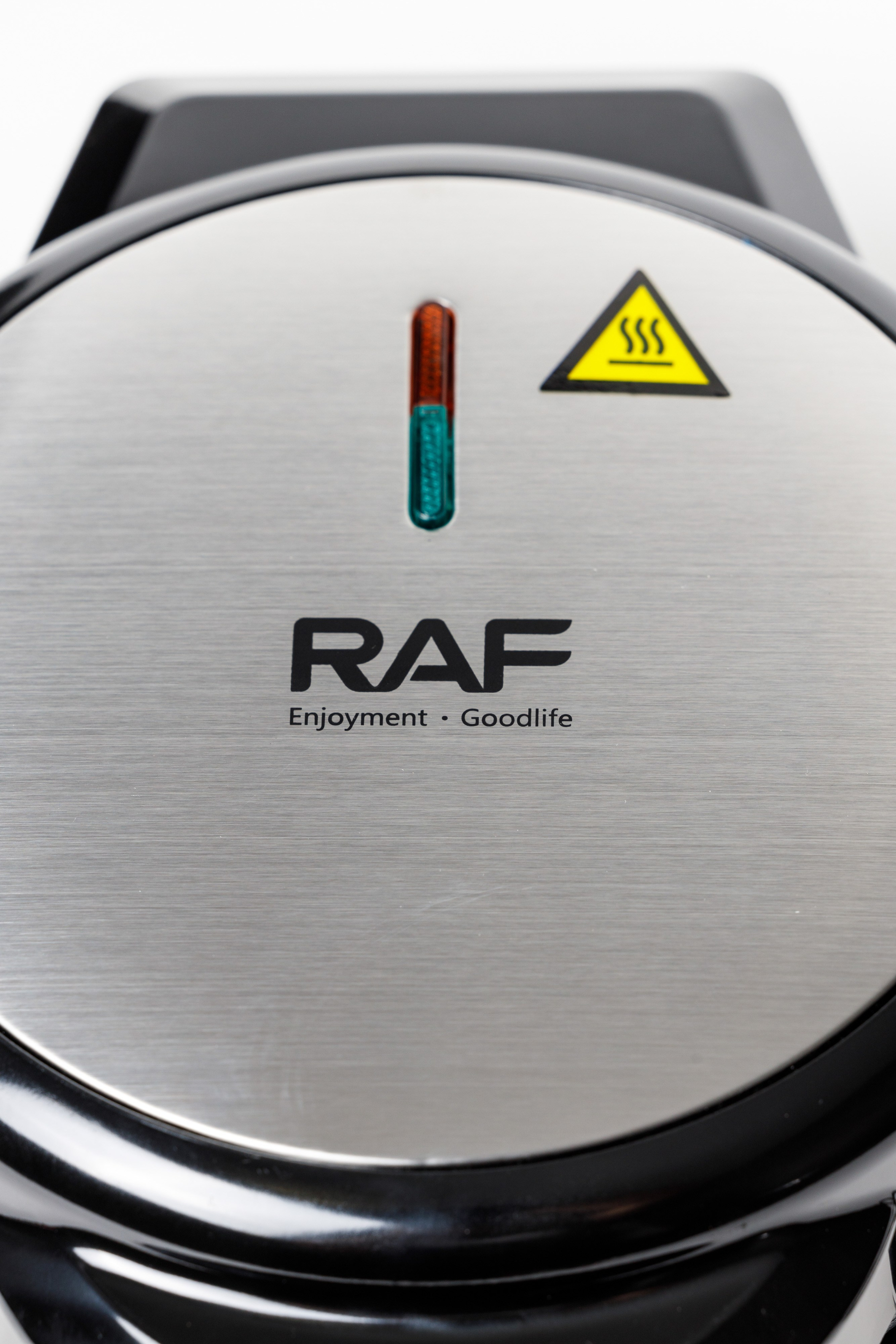 Профессиональная съемка техники с целью выделения функциональных особенностей.